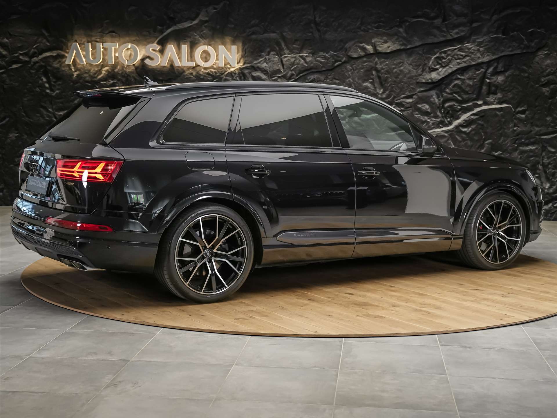 AUDI SQ7 4.0 TDI quattro tiptronic *7 Sitze*22" Felgen*Head-Up*Nachtsicht*-image-5