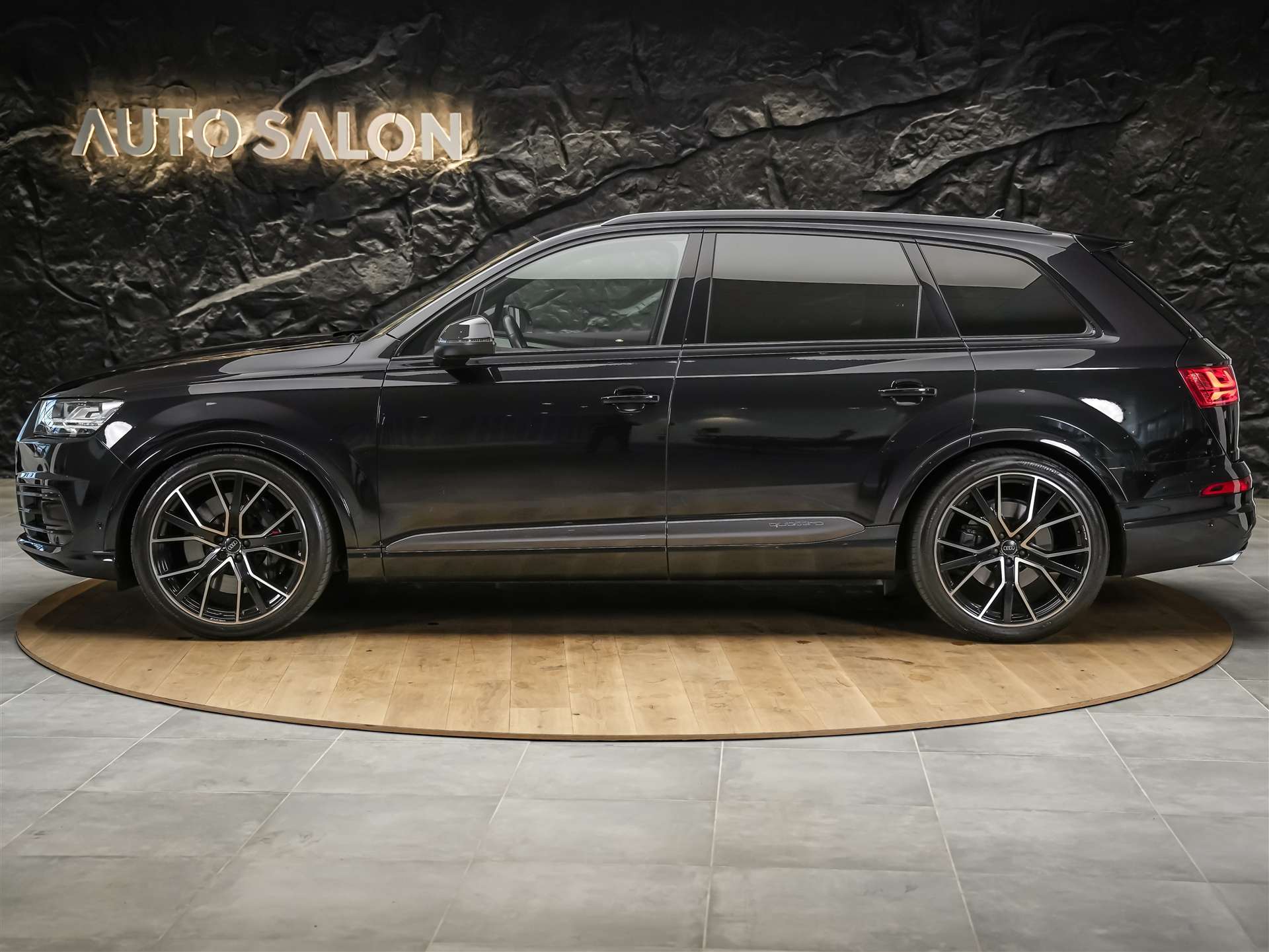 AUDI SQ7 4.0 TDI quattro tiptronic *7 Sitze*22" Felgen*Head-Up*Nachtsicht*-showroom-element-2