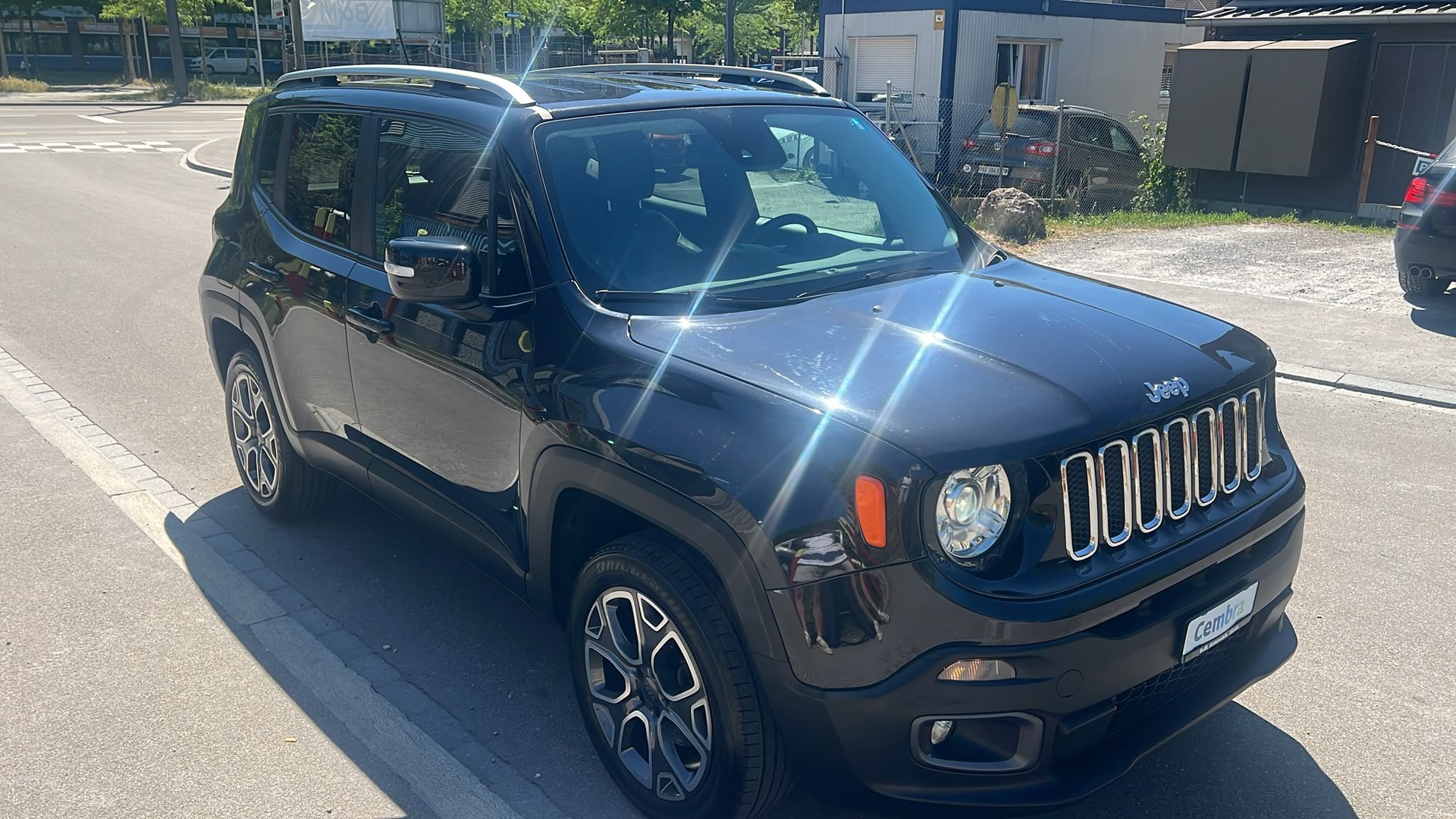 JEEP Renegade 2.0 CRD Limited AWD + Low Range 9ATX-showroom-element-2