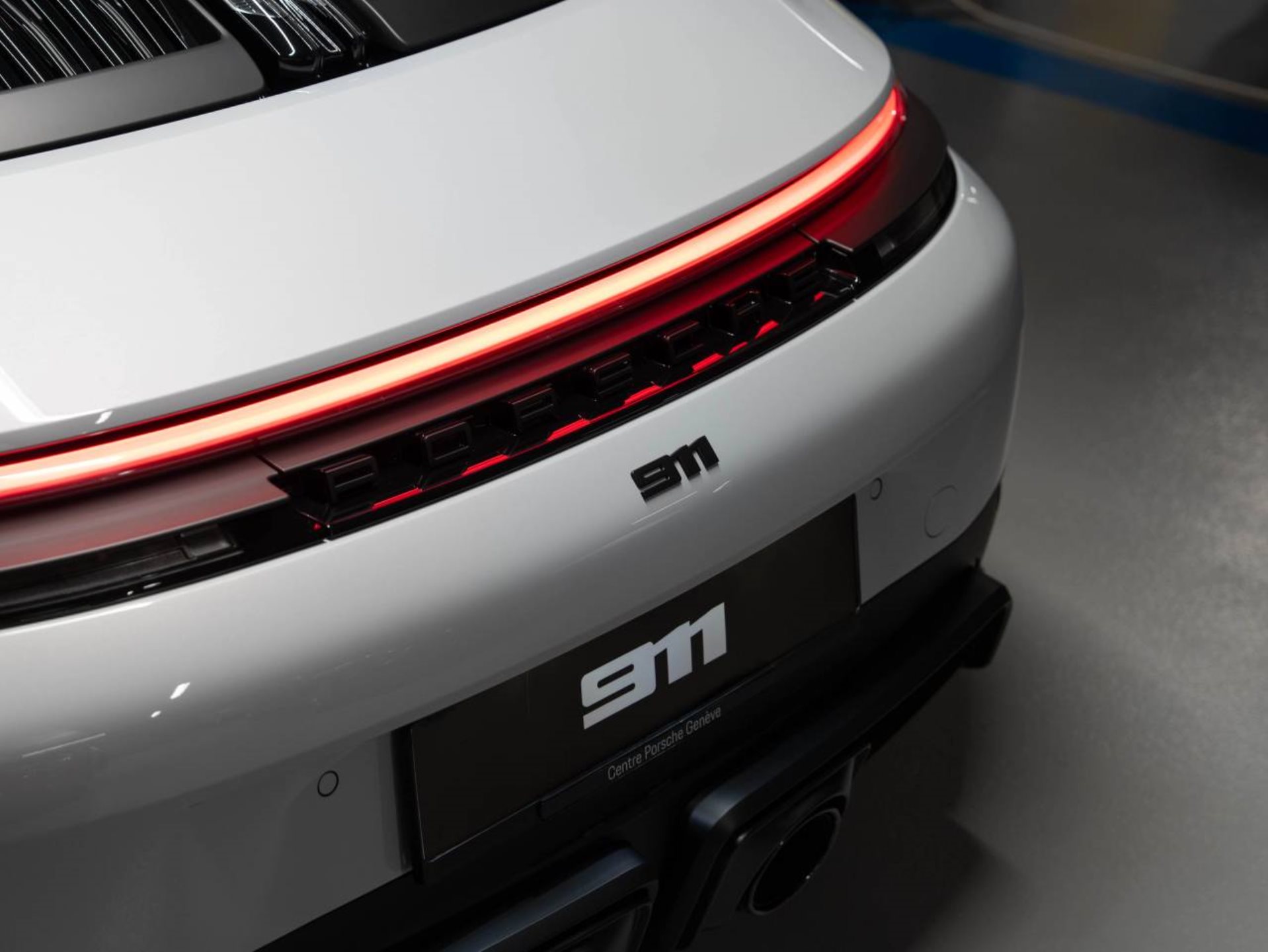 PORSCHE 911 Targa 4 GTS-image-28