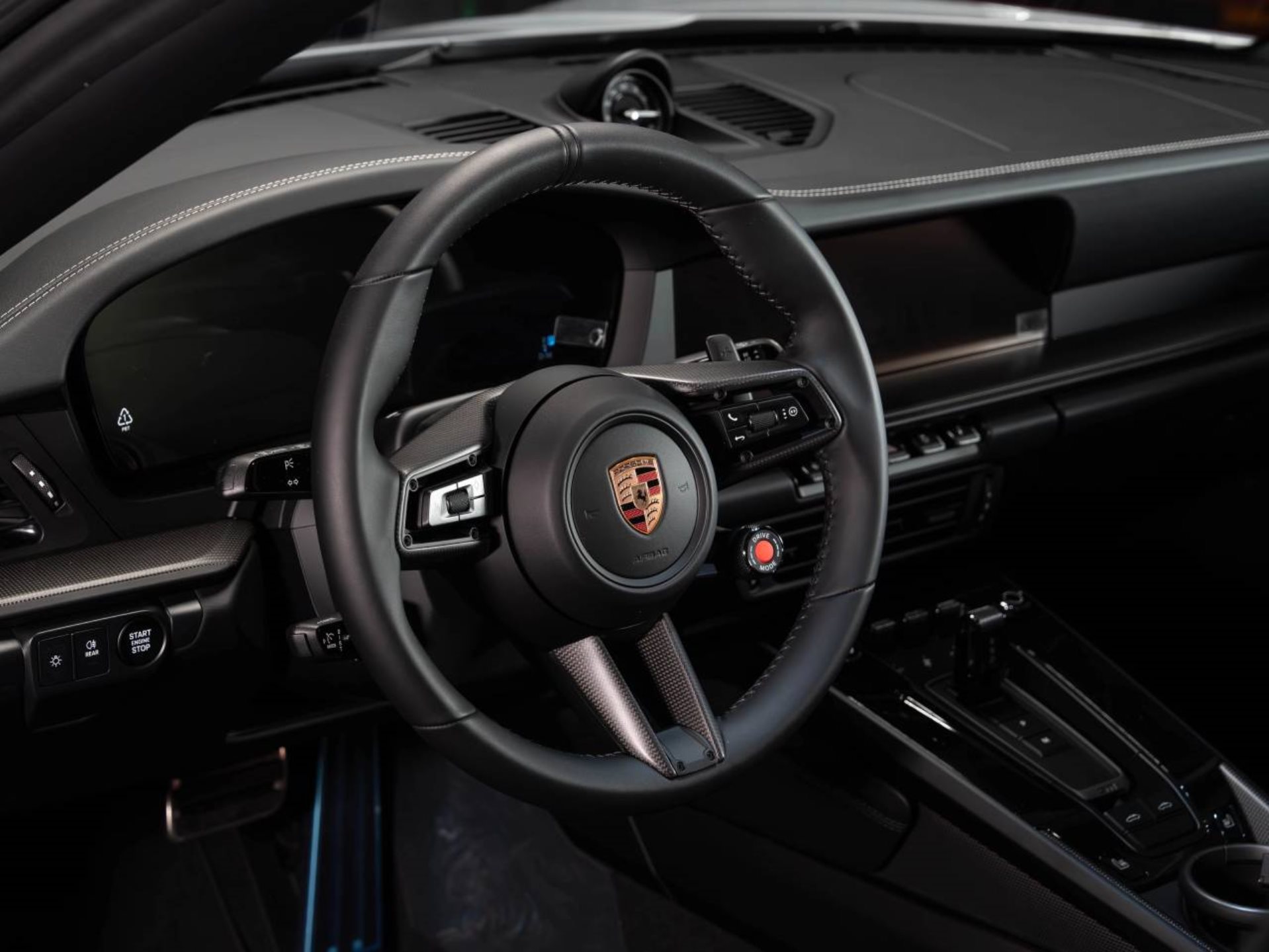 PORSCHE 911 Targa 4 GTS-image-10
