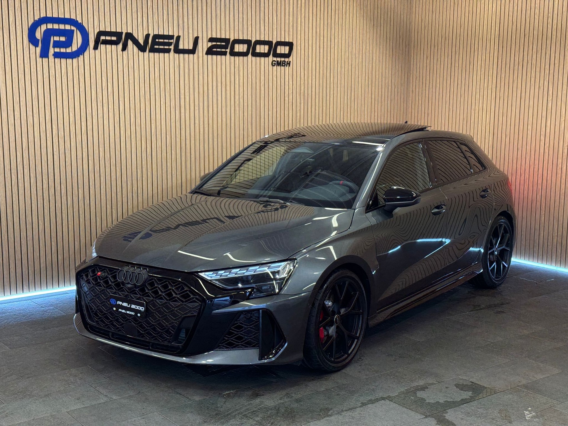 AUDI RS3 Sportback 2.5 TSI quattro S-tronic *Daytonagrau*