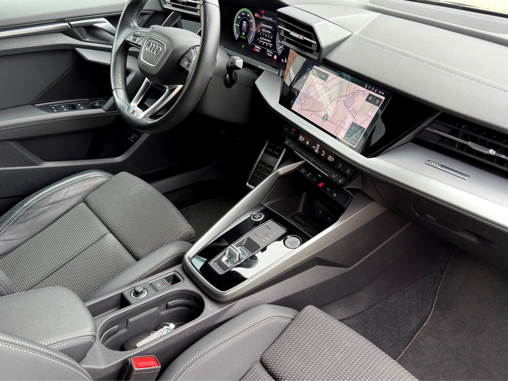 AUDI A3 Sportback 40 TFSI e S-tronic-image-20