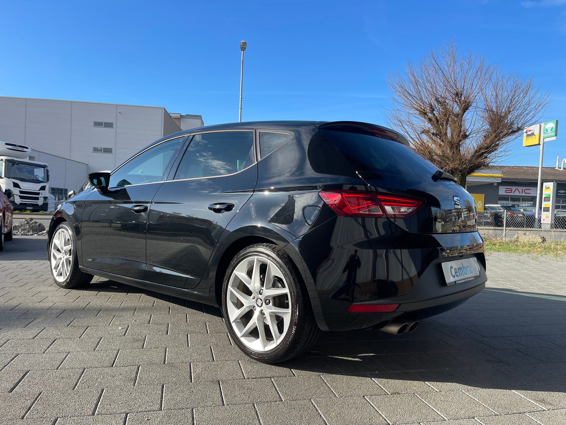 SEAT Leon 1.4 TSI Swiss FR-image-4