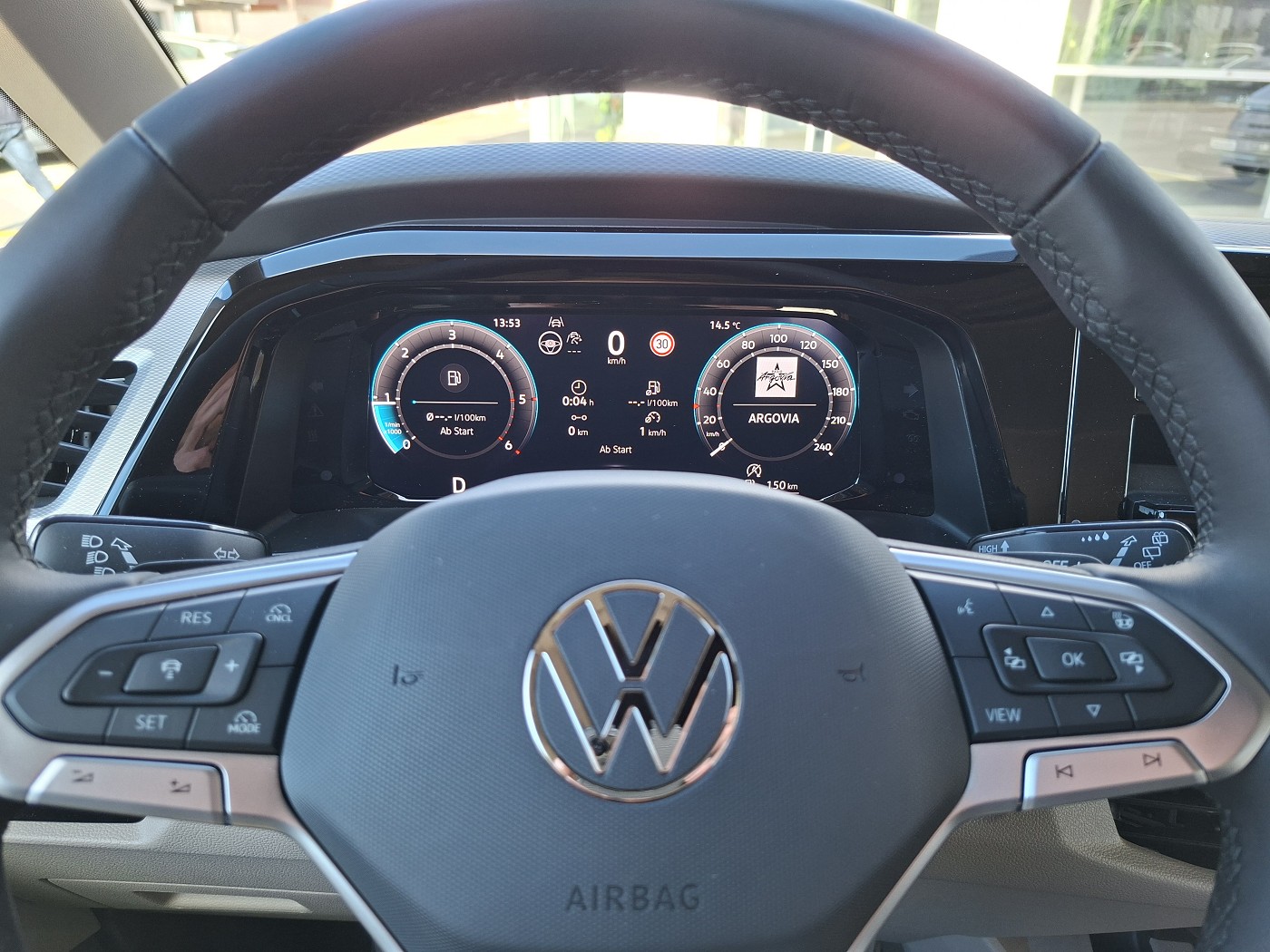 VW California 2.0 TDI Beach Tour Liberty-image-12