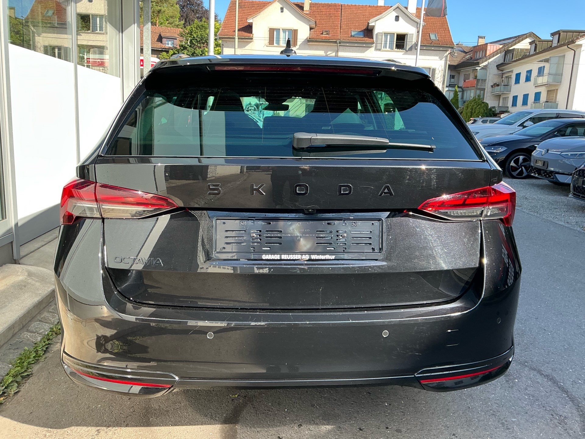 SKODA Octavia Combi 1.5 TSI 150PS Sportline *** 5 JAHRA SKODA WERKSGARANTIE ***-image-4