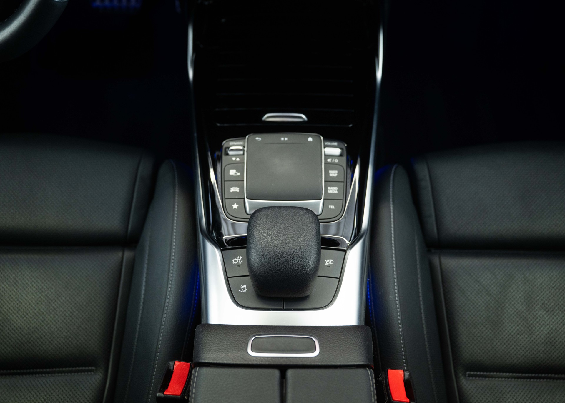 MERCEDES-BENZ A 45 S AMG (Swiss car, sublime condition, Performance seats, Premium Plus Package)-image-29