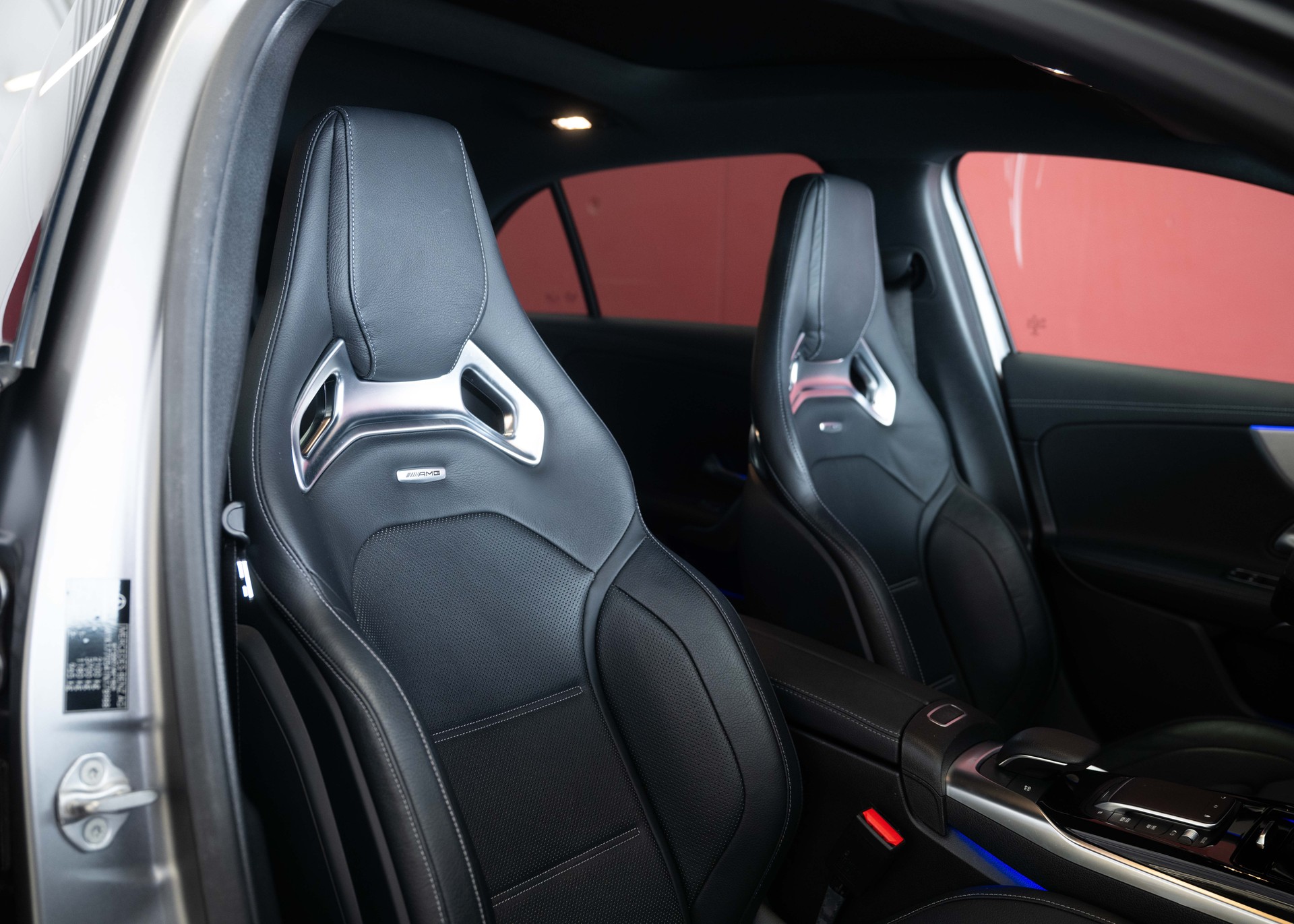 MERCEDES-BENZ A 45 S AMG (Swiss car, sublime condition, Performance seats, Premium Plus Package)-image-26