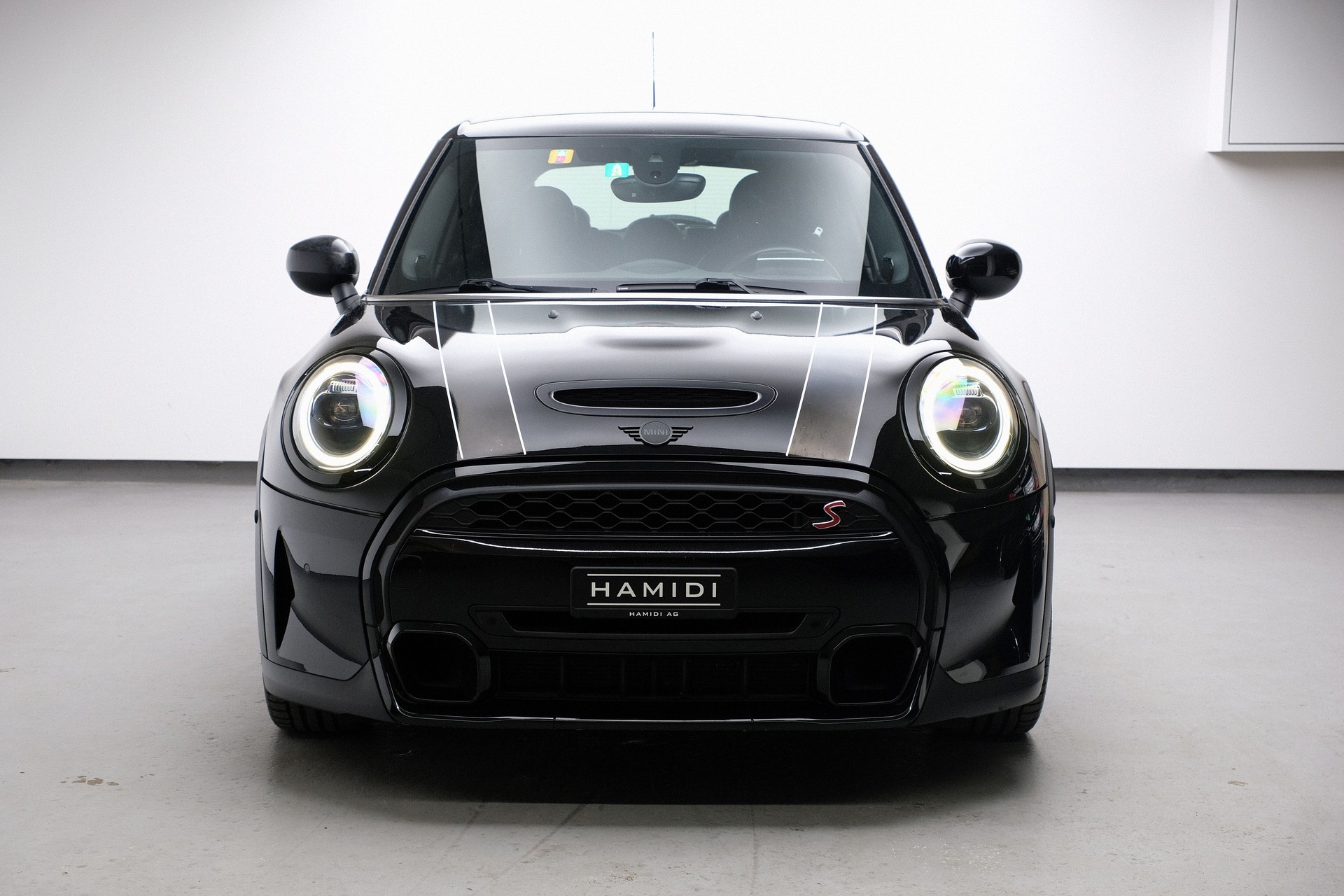 MINI Cooper S Steptronic DKG-showroom-element-1
