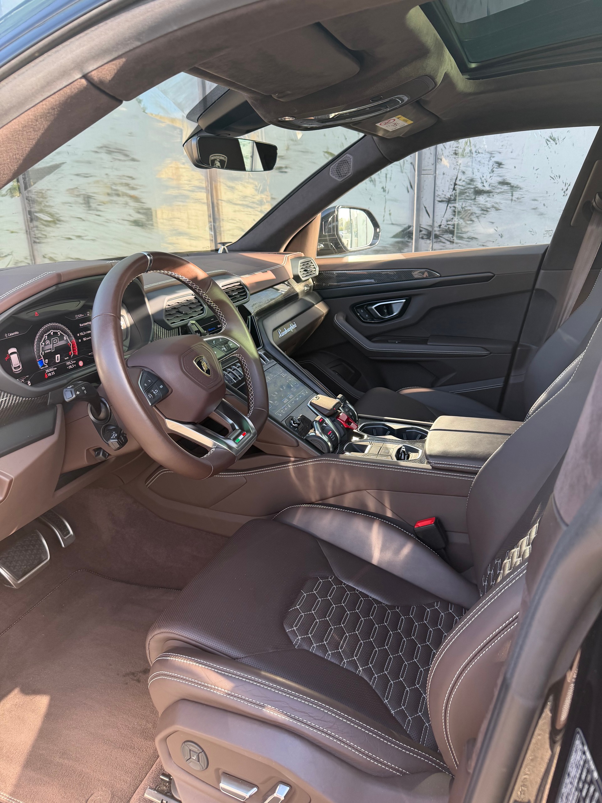 LAMBORGHINI Urus 4.0 MY2022-image-7