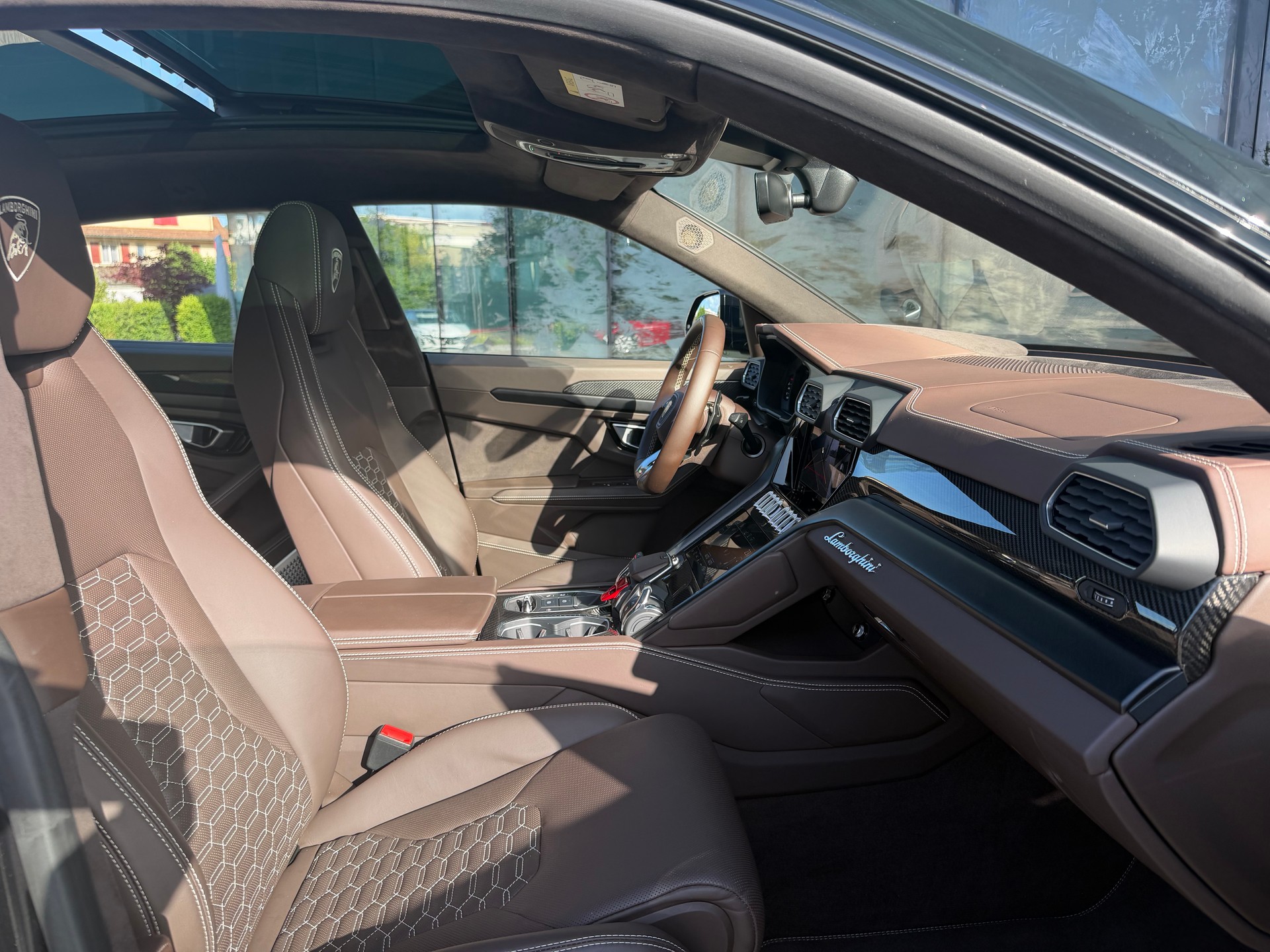 LAMBORGHINI Urus 4.0 MY2022-image-5