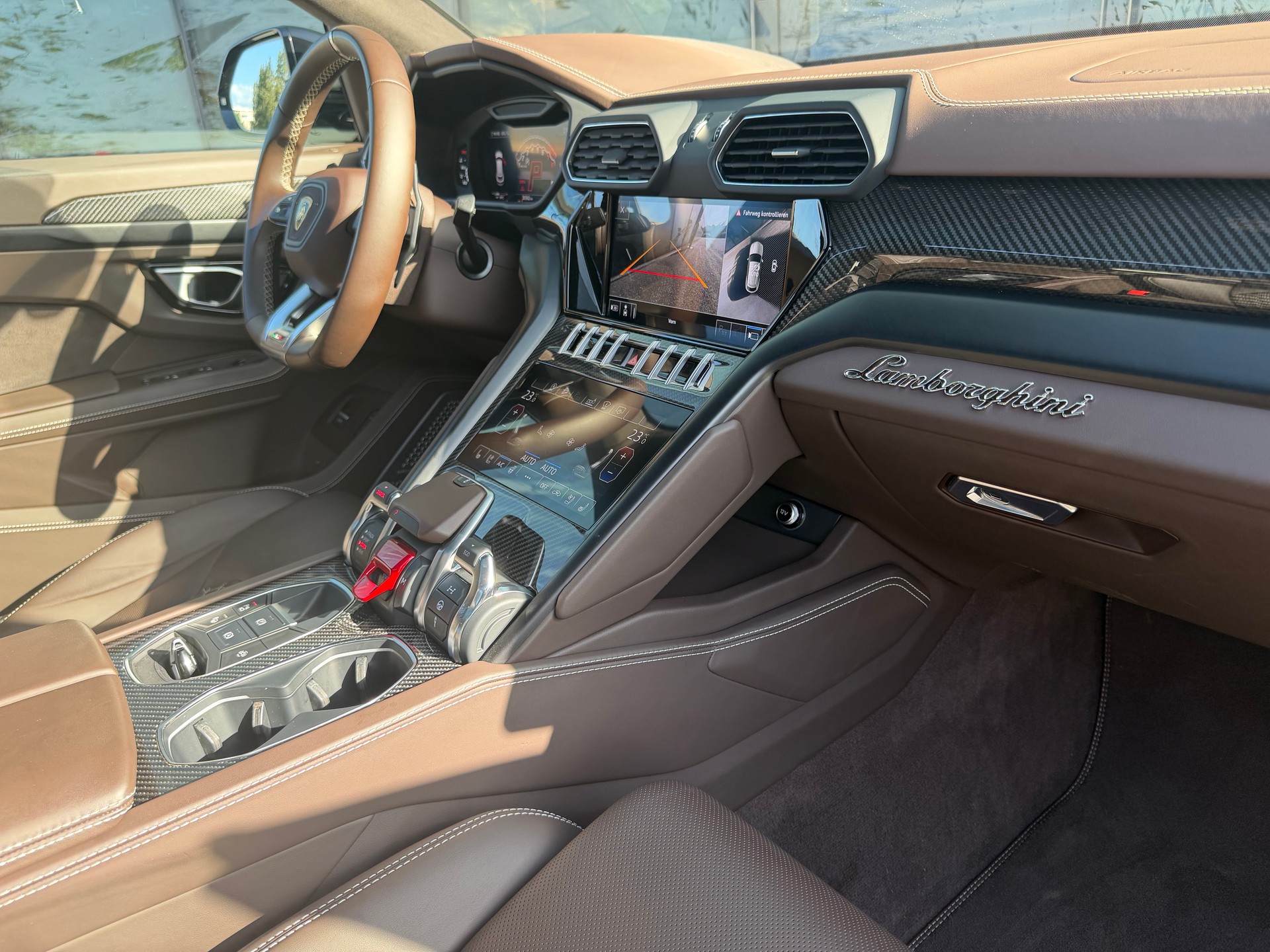 LAMBORGHINI Urus 4.0 MY2022-image-4