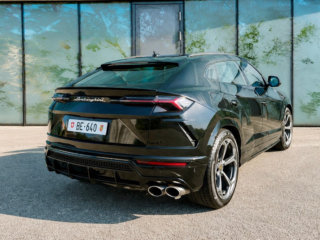 LAMBORGHINI Urus 4.0 MY2022-image-3