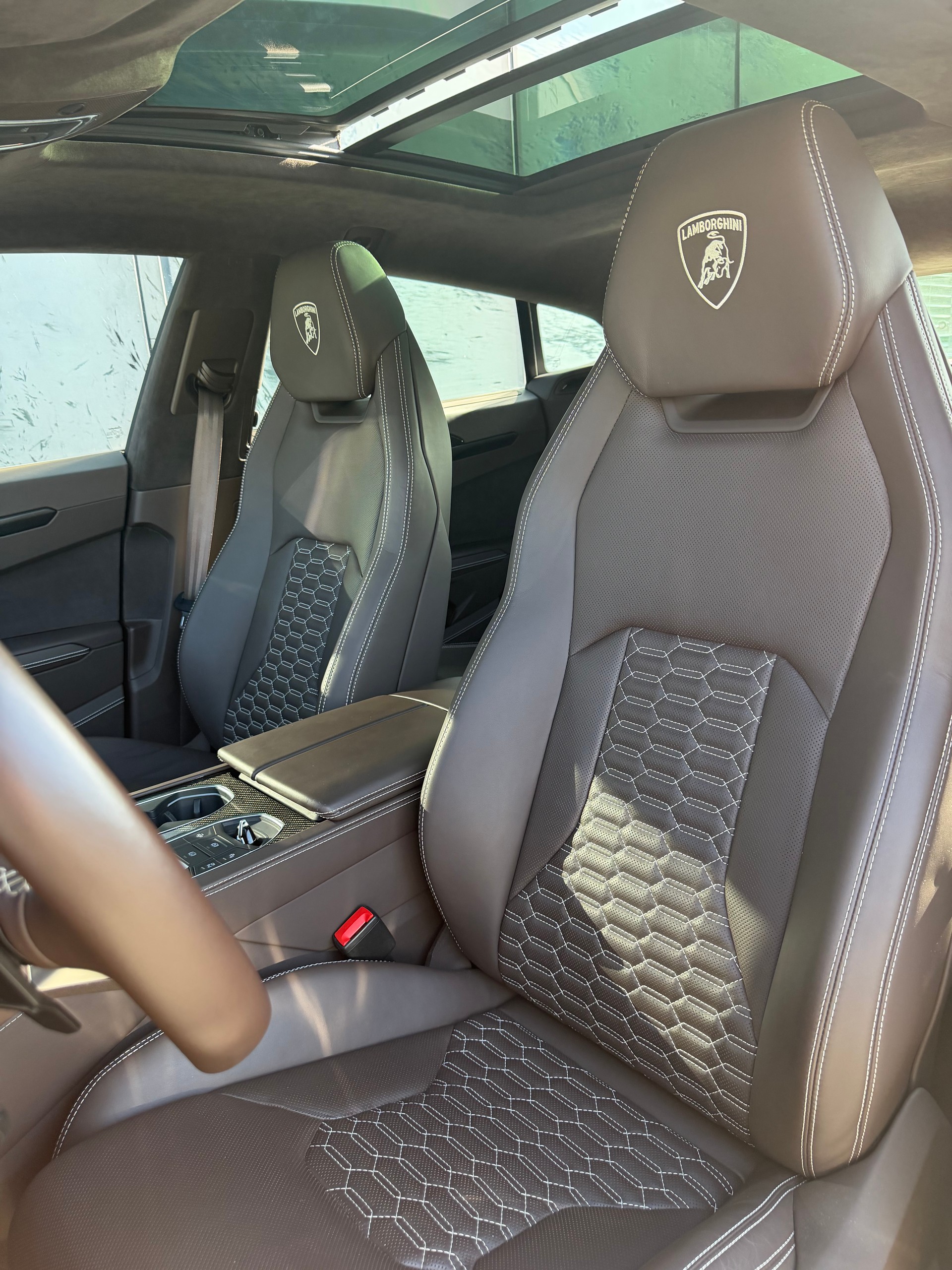 LAMBORGHINI Urus 4.0 MY2022-image-8