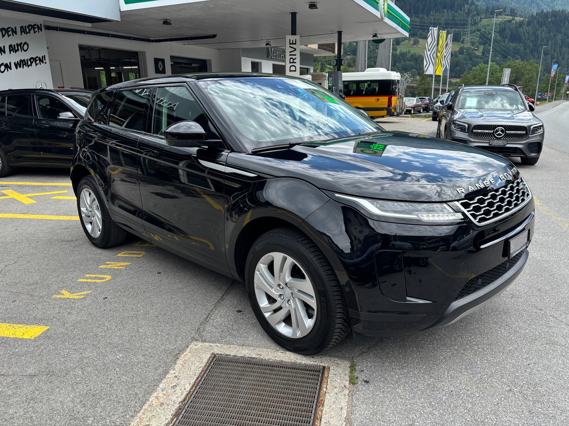 LAND ROVER Evoque D 150 S-showroom-element-1