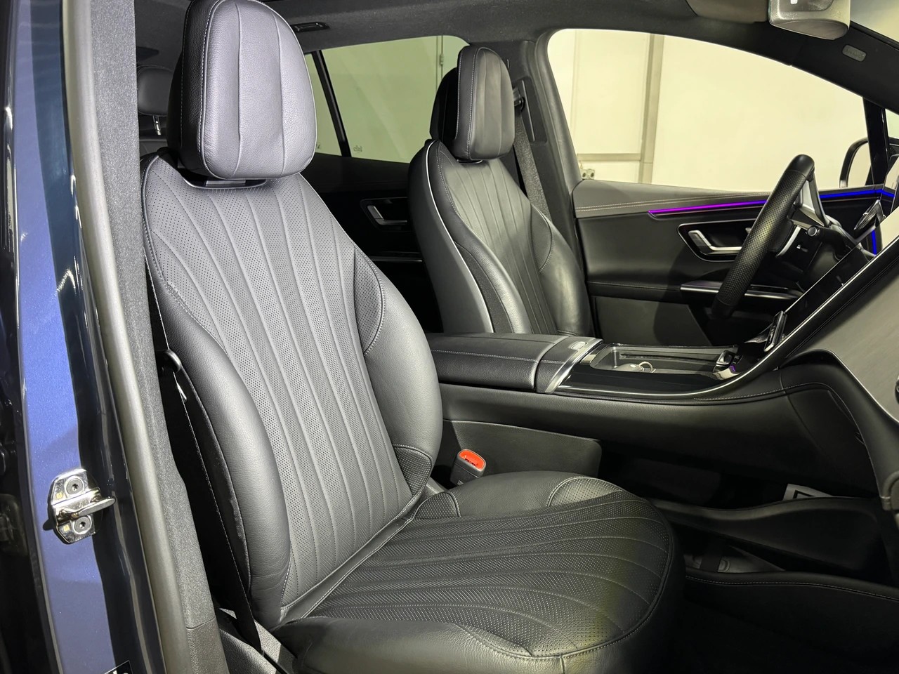 MERCEDES-BENZ EQE SUV 500 4 Matic AMG Executive Edition 408PS / 96kWh-image-9