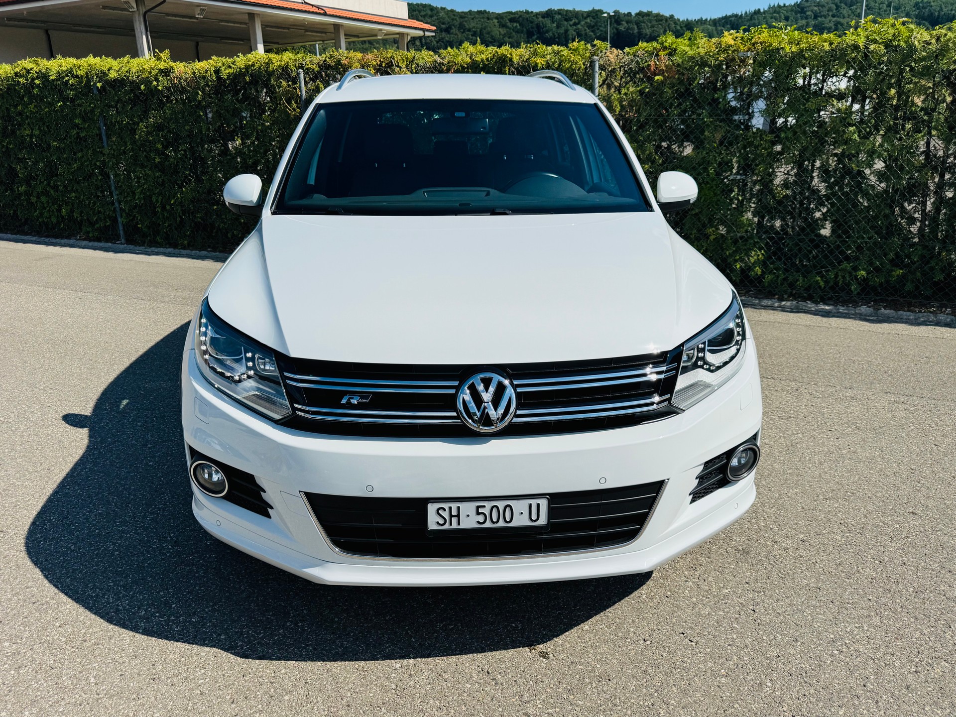 VW Tiguan 2.0 TSI Cup R-Line 4Motion DSG-image-2