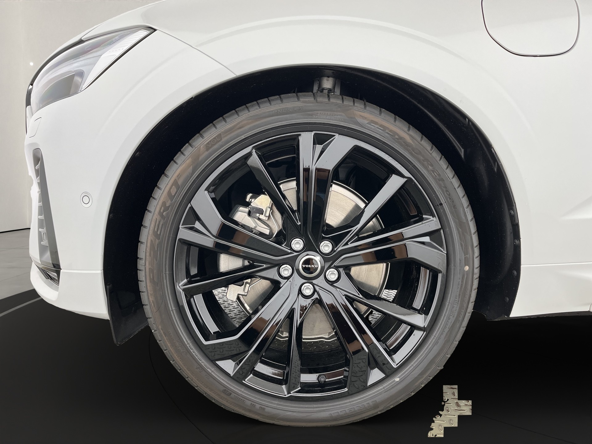 VOLVO XC60 2.0 T8 TE Black Edition eAWD-image-6