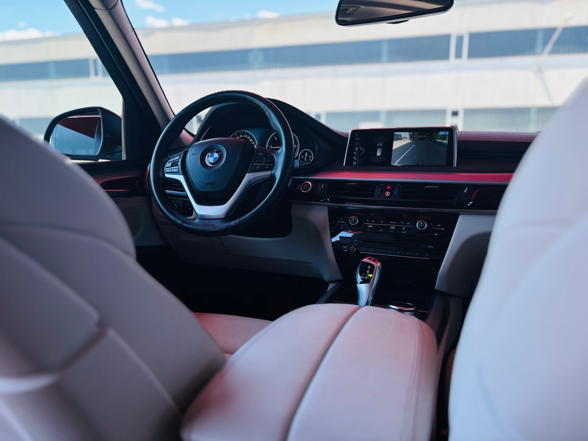BMW X5 xDrive 25d Steptronic-image-14