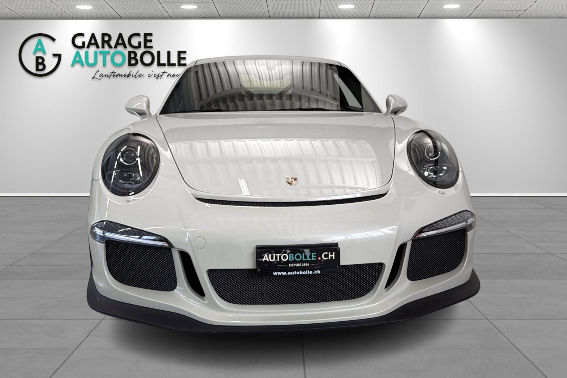 PORSCHE 911 GT3 PDK-showroom-element-1