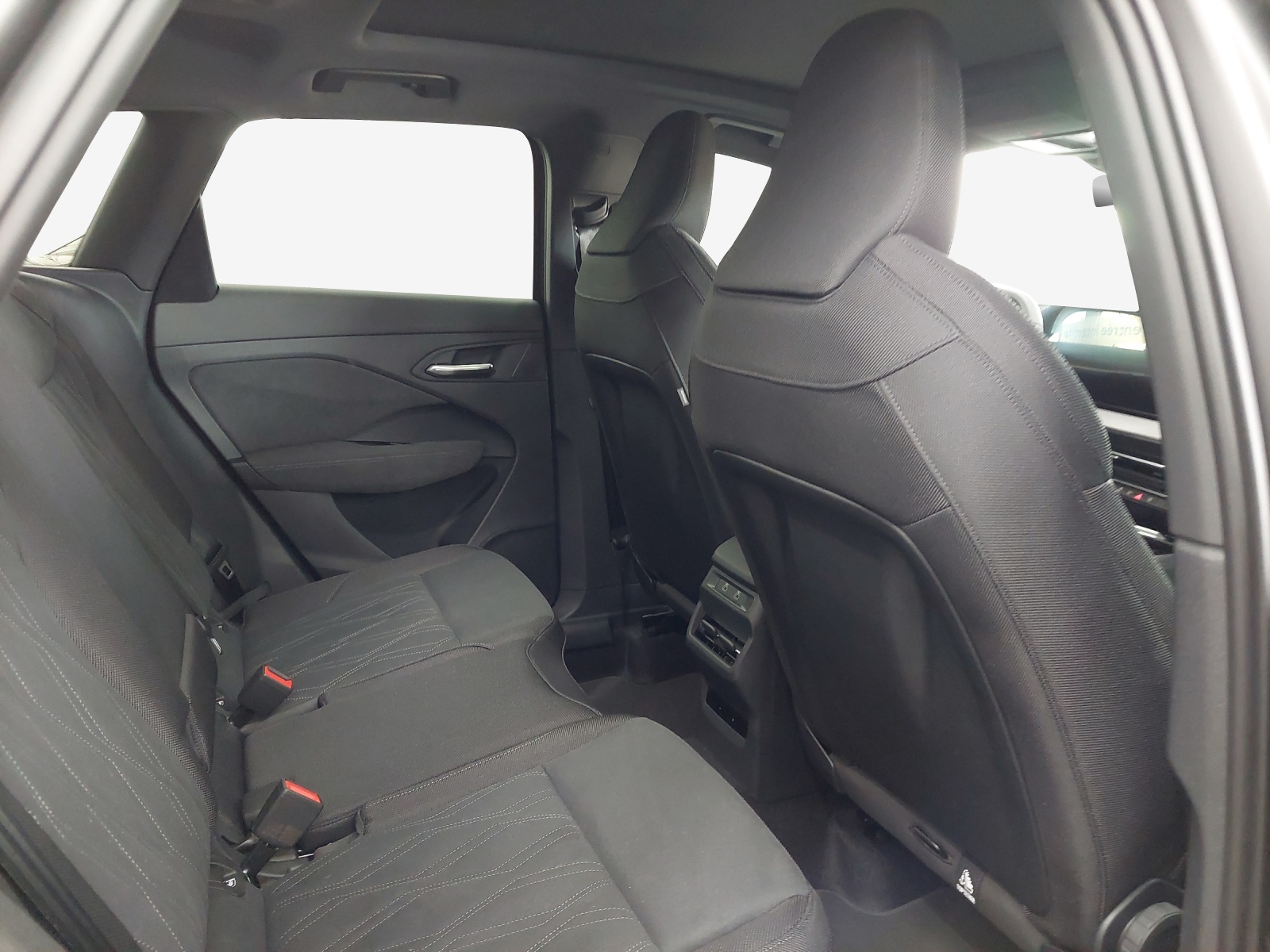 AUDI Q3 SUV e-hybrid 200 kW S tronig-image-13