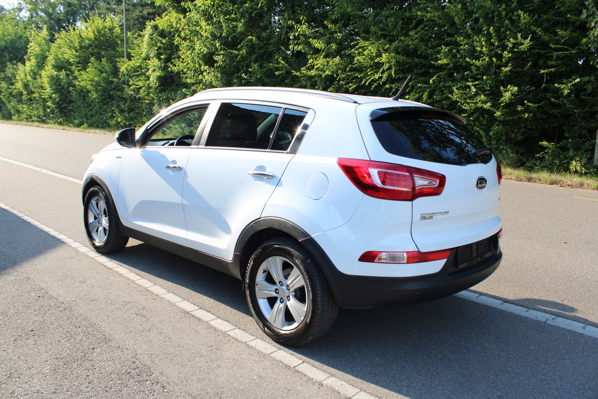KIA Sportage 2.0 CRDi Style 4WD Automatic-showroom-element-1