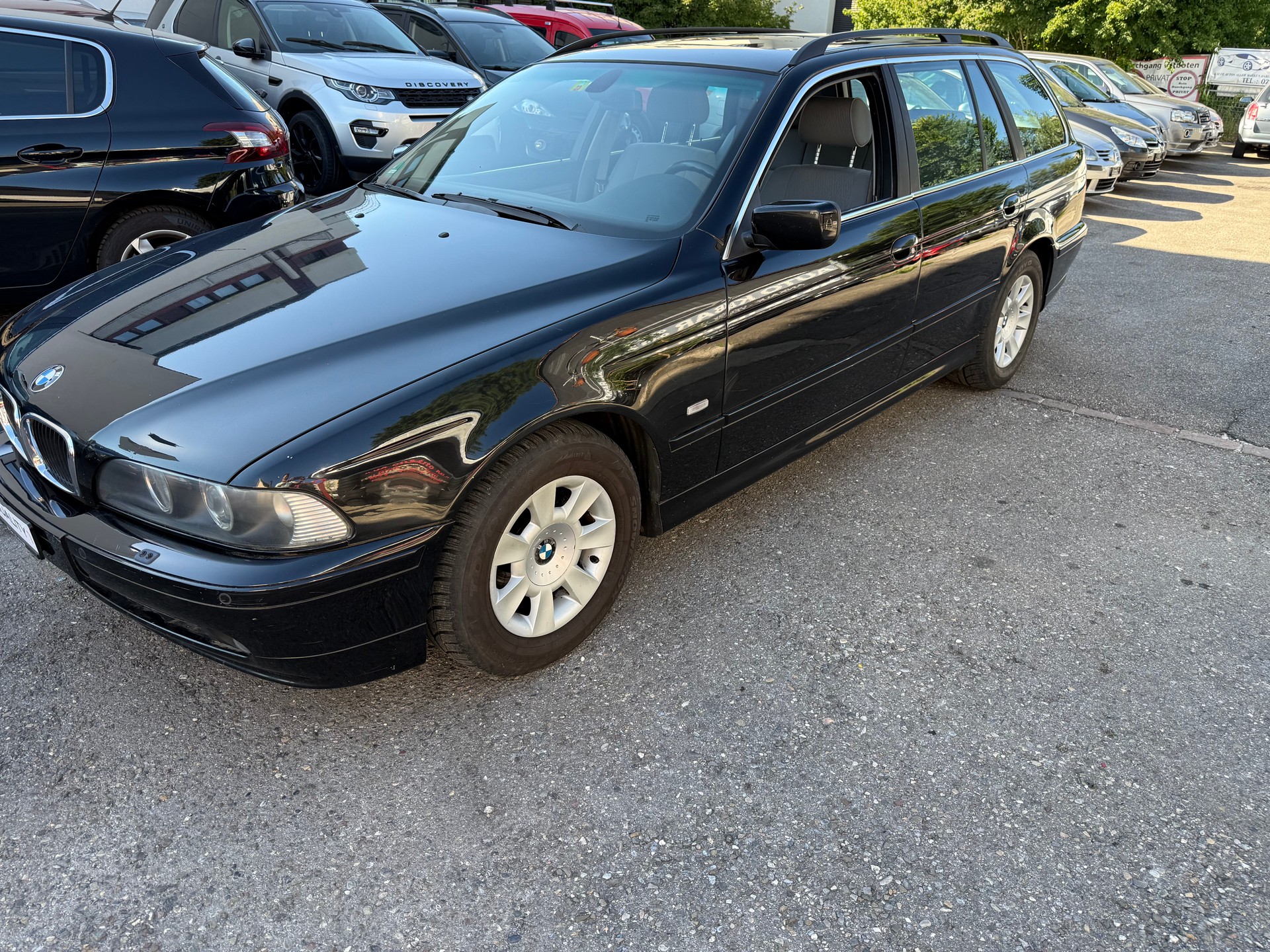 BMW 520i Touring-image-2