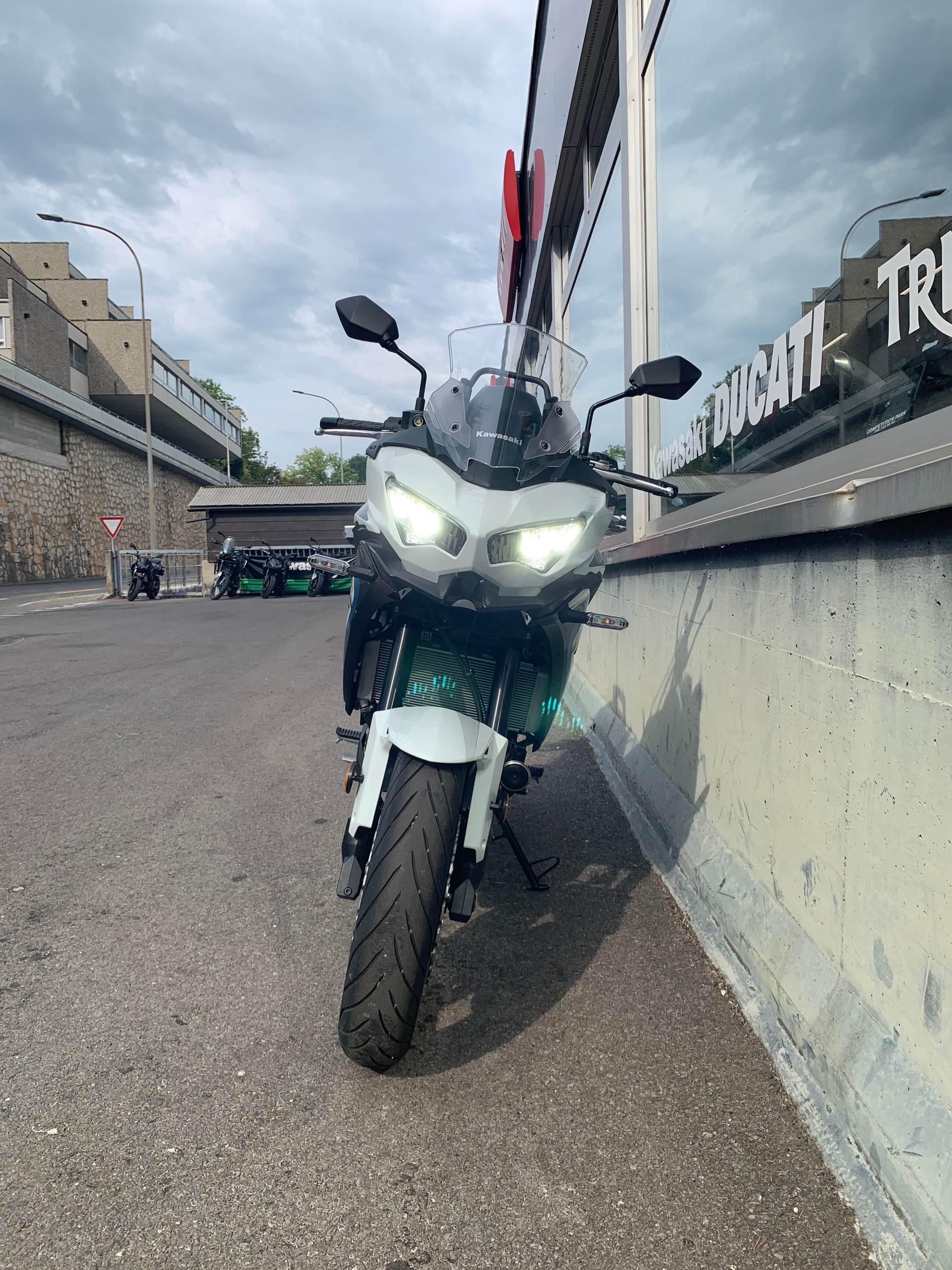 KAWASAKI Versys 650-image-2