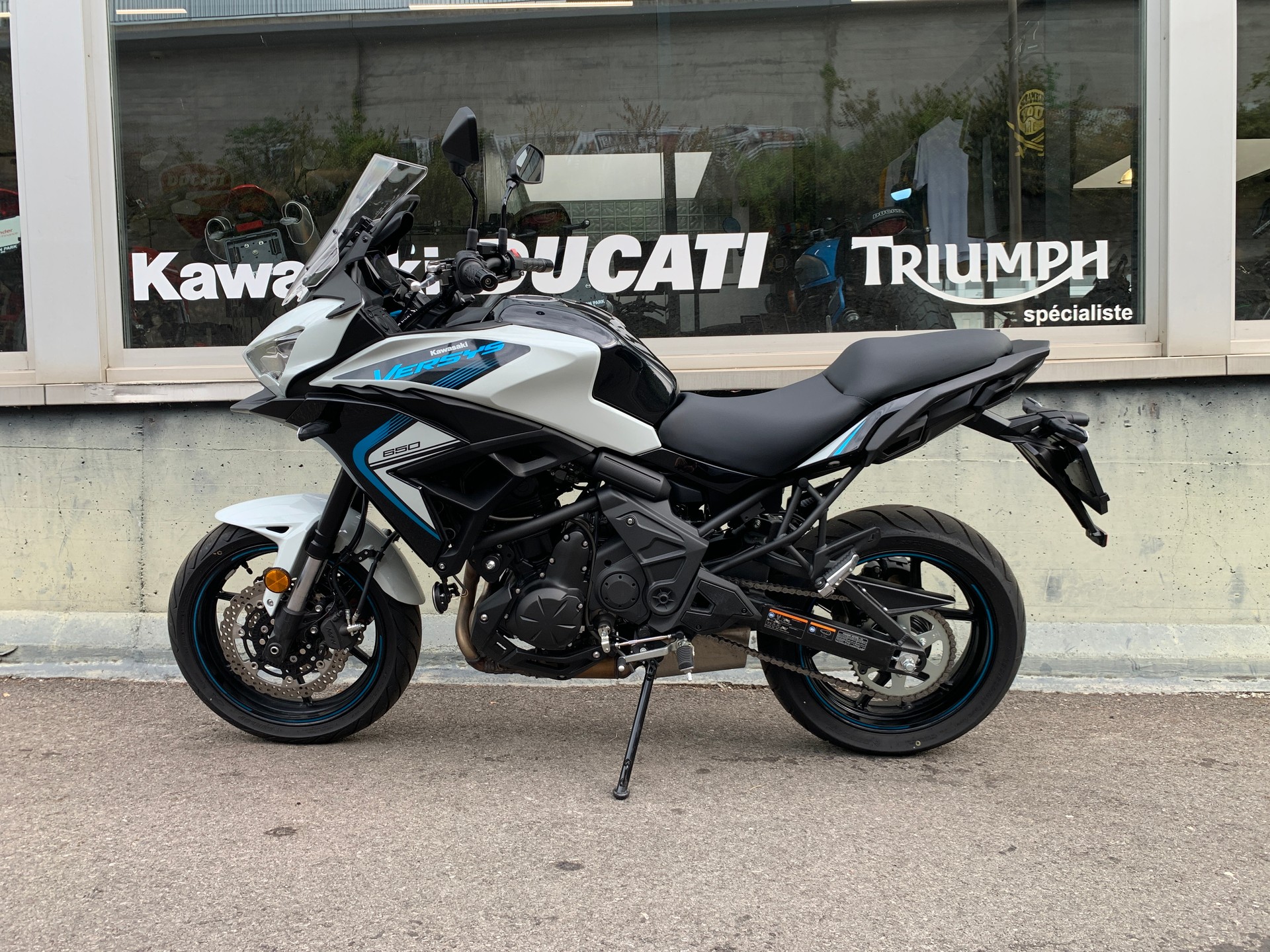 KAWASAKI Versys 650-image-1