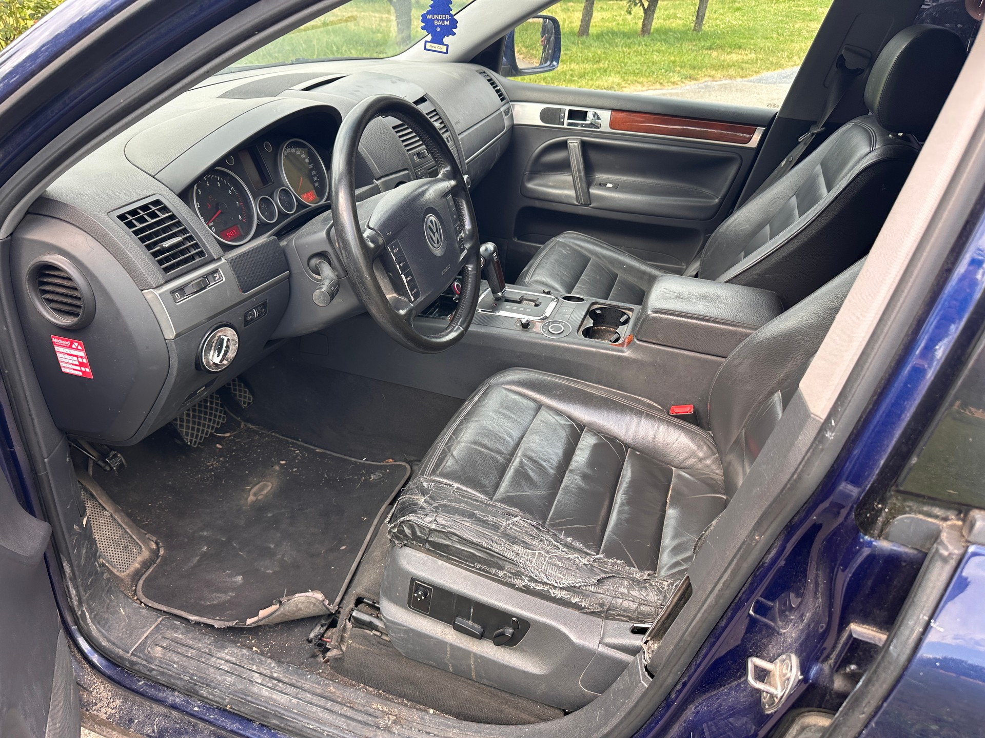 VW Touareg 3.2 V6-image-10