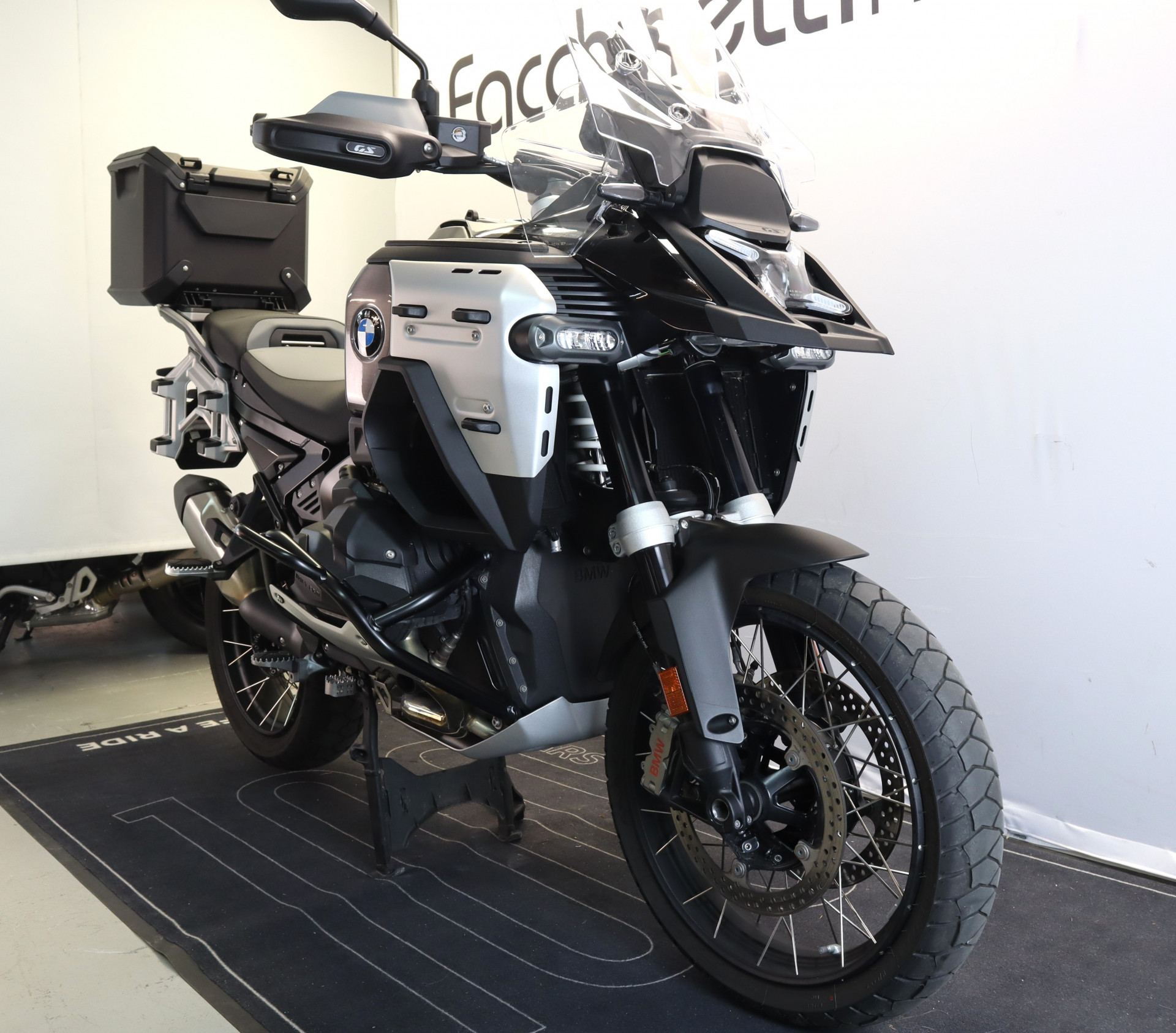 BMW R 1300 GS Adventure ASA-image-1