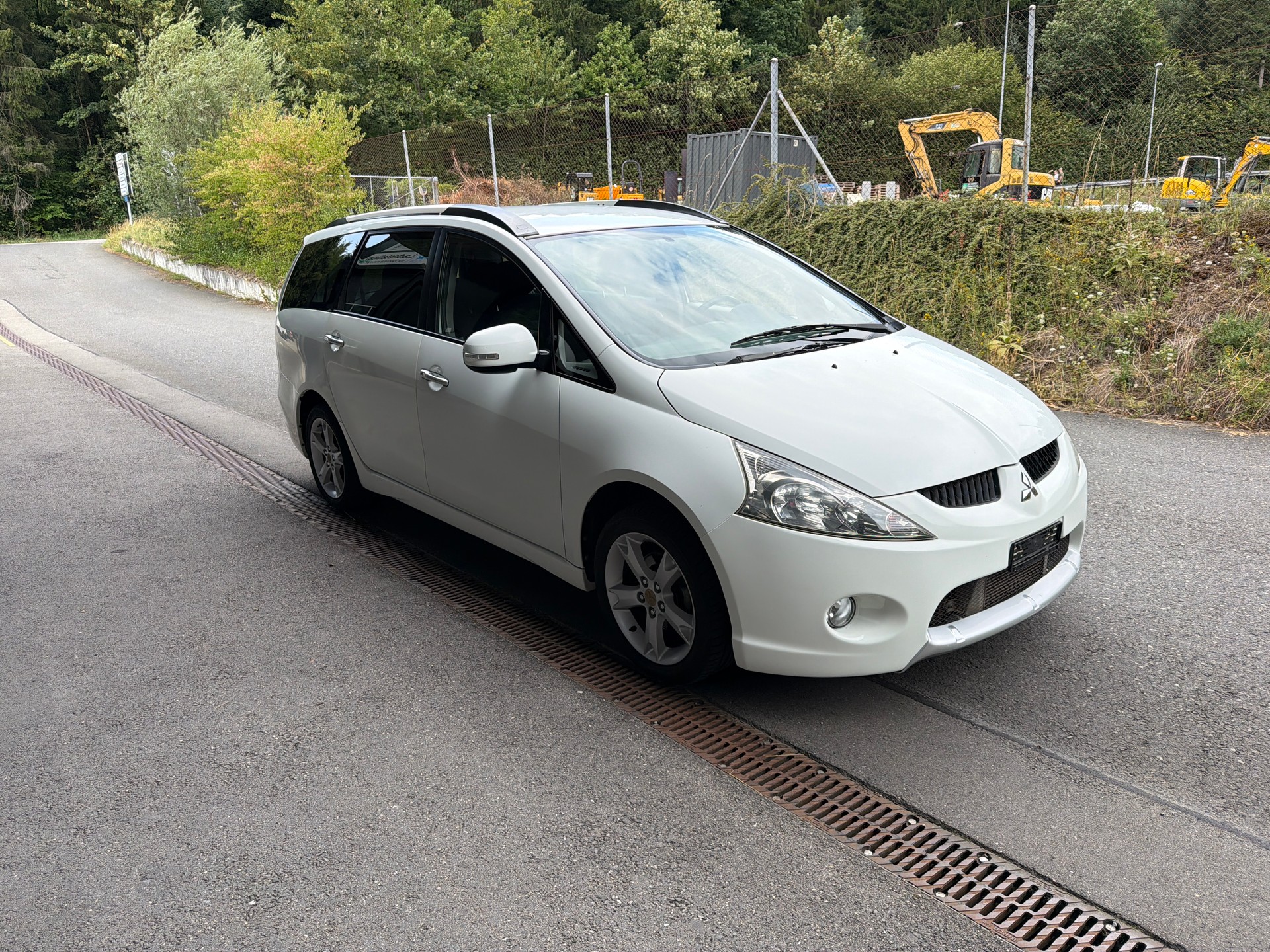 MITSUBISHI Grandis 2.0 16V DID Swiss Edition-image-6