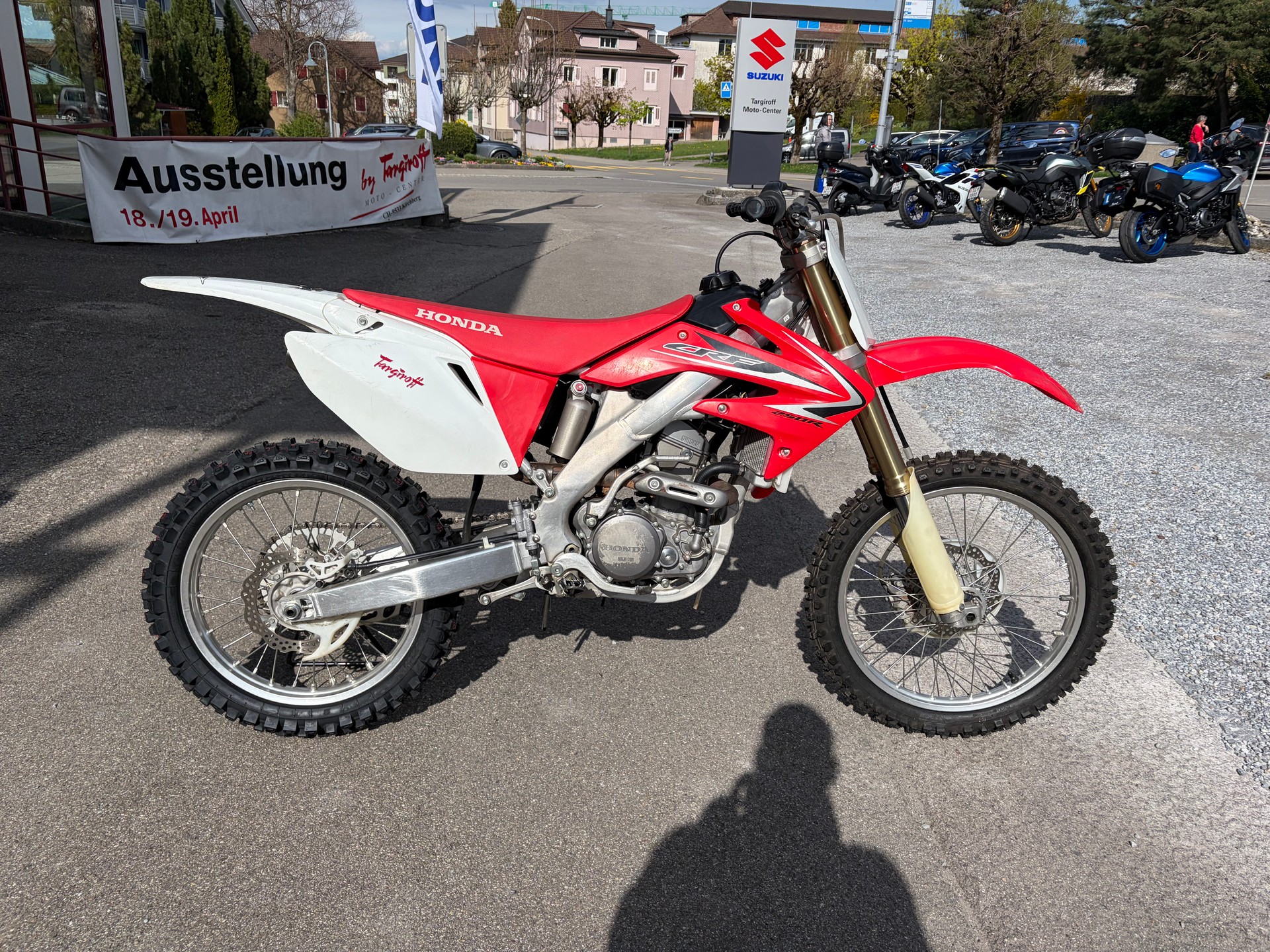HONDA CRF250R-image-0