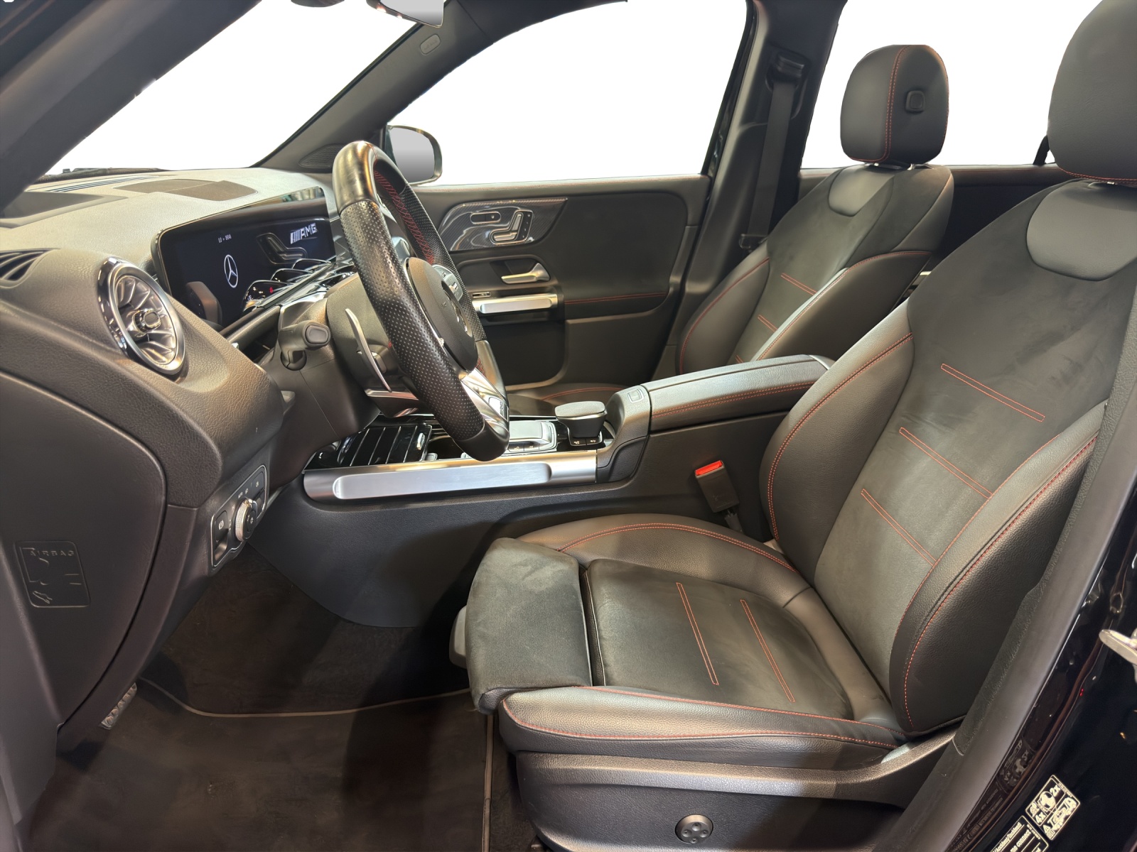 MERCEDES-BENZ GLB 35 AMG 4 MATIC-image-11