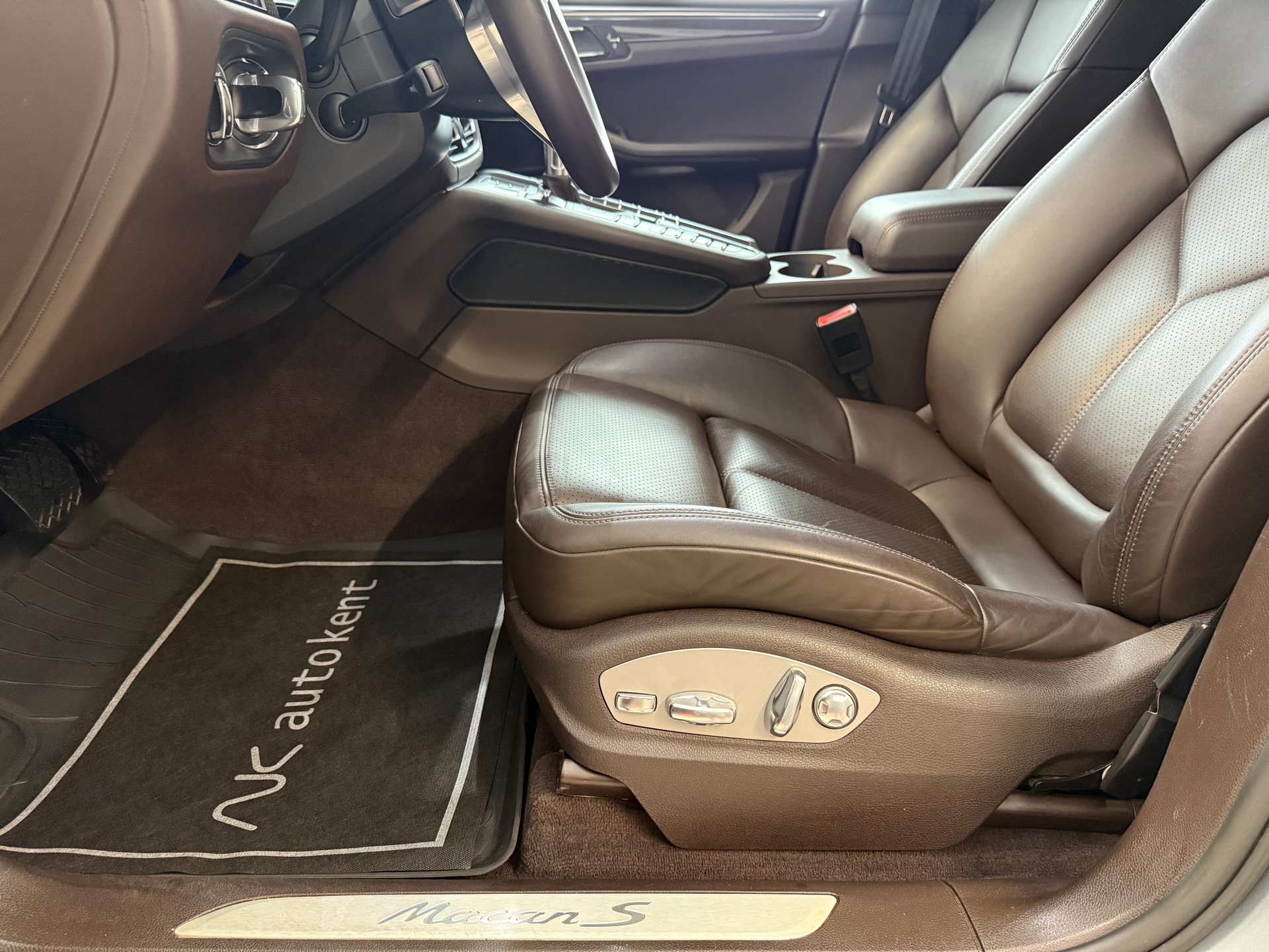 PORSCHE Macan S PDK-image-14