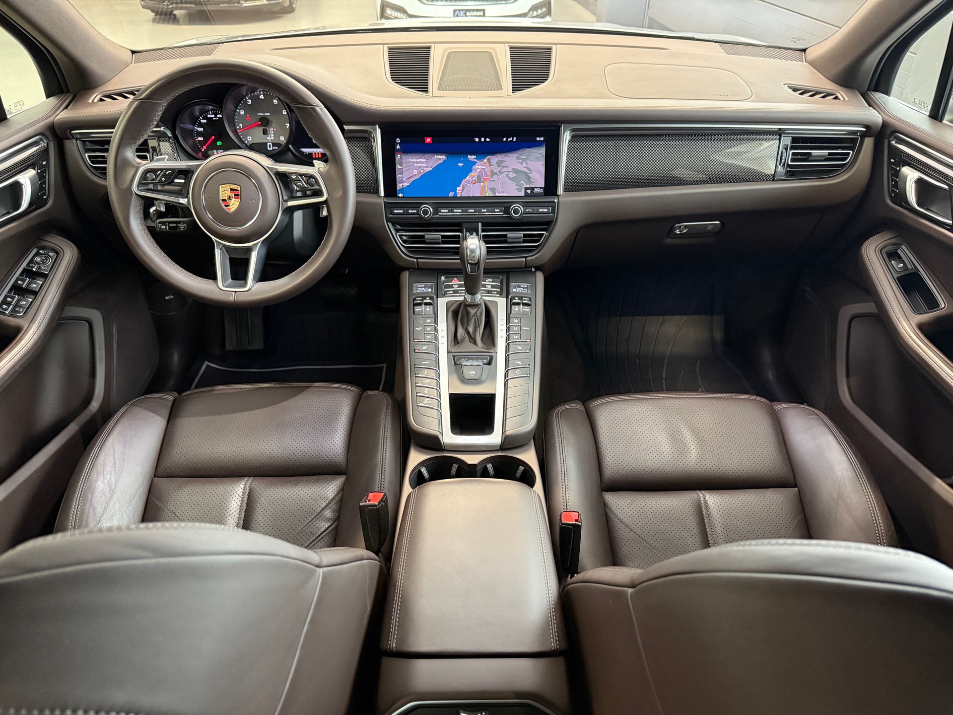 PORSCHE Macan S PDK-image-17