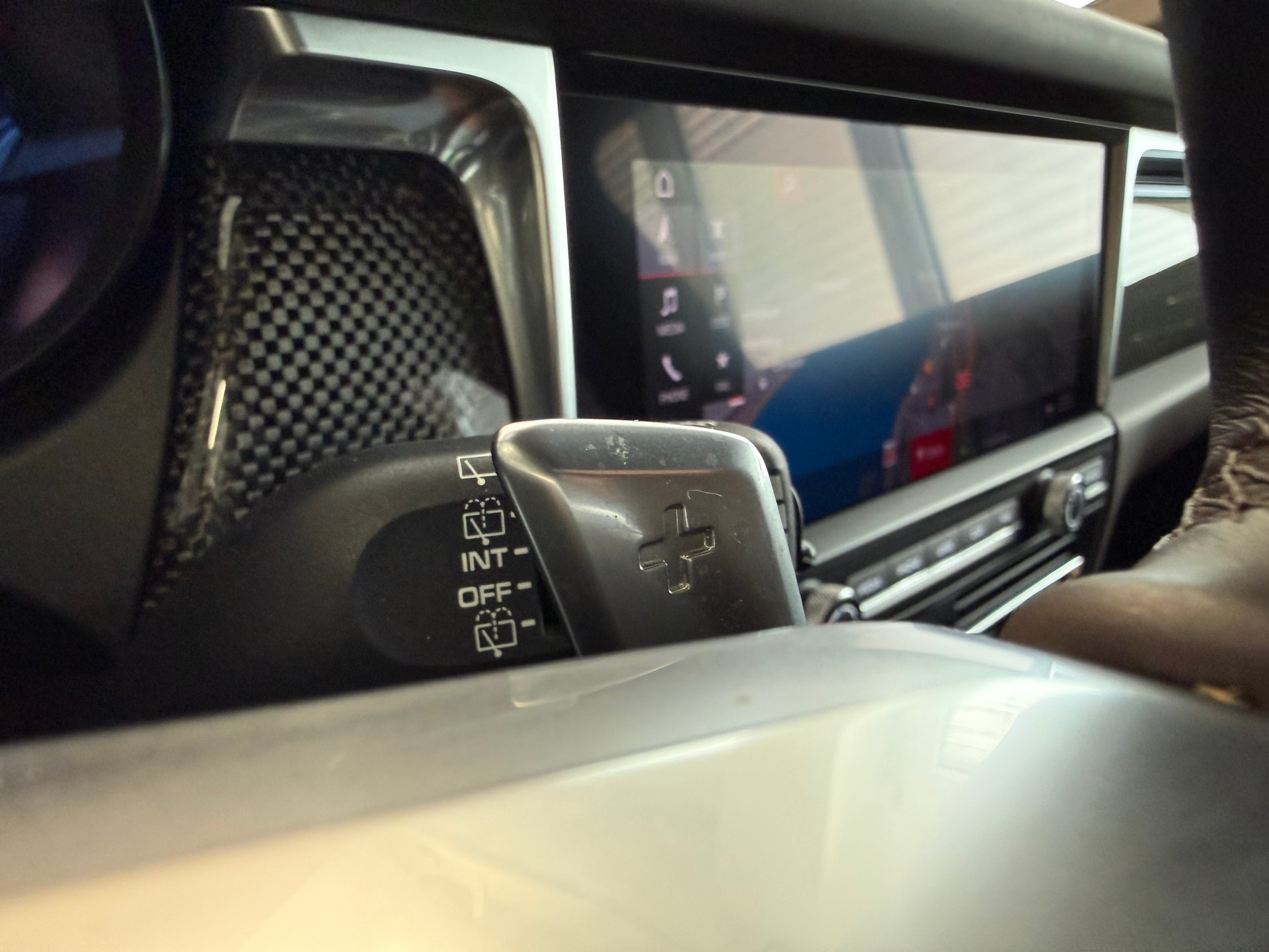 PORSCHE Macan S PDK-image-8