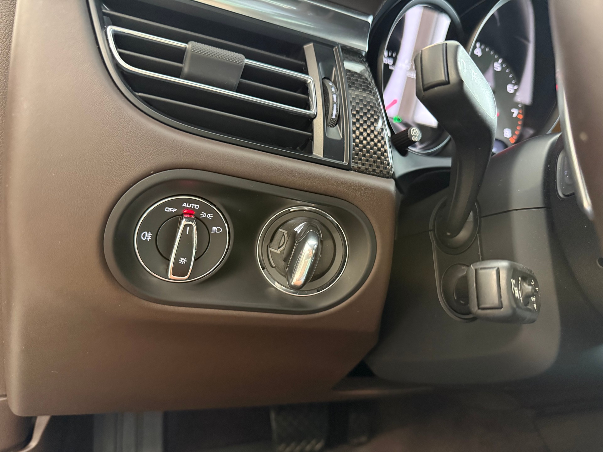 PORSCHE Macan S PDK-image-12