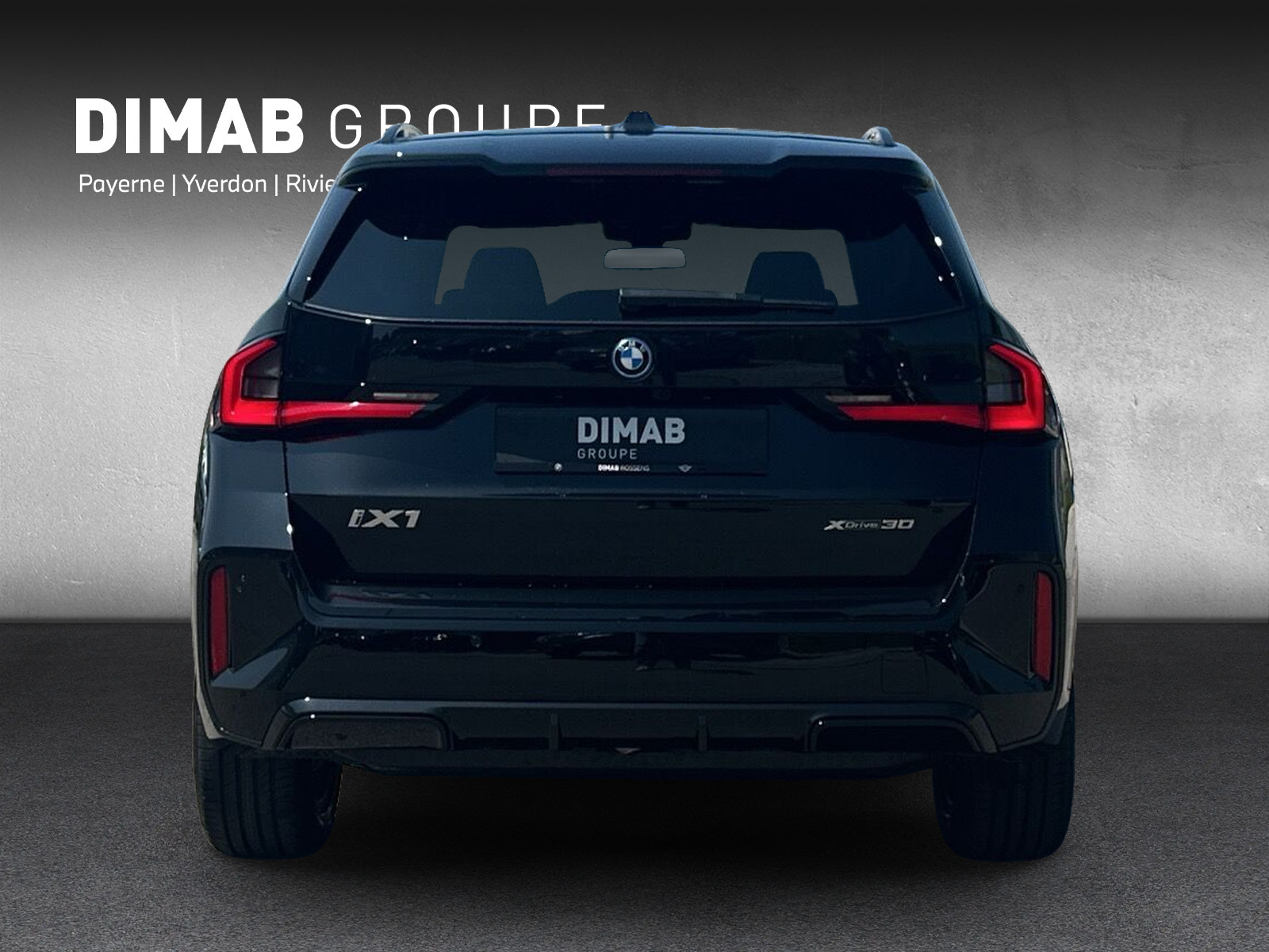 BMW iX1 xDrive 30 M Sport-showroom-element-3