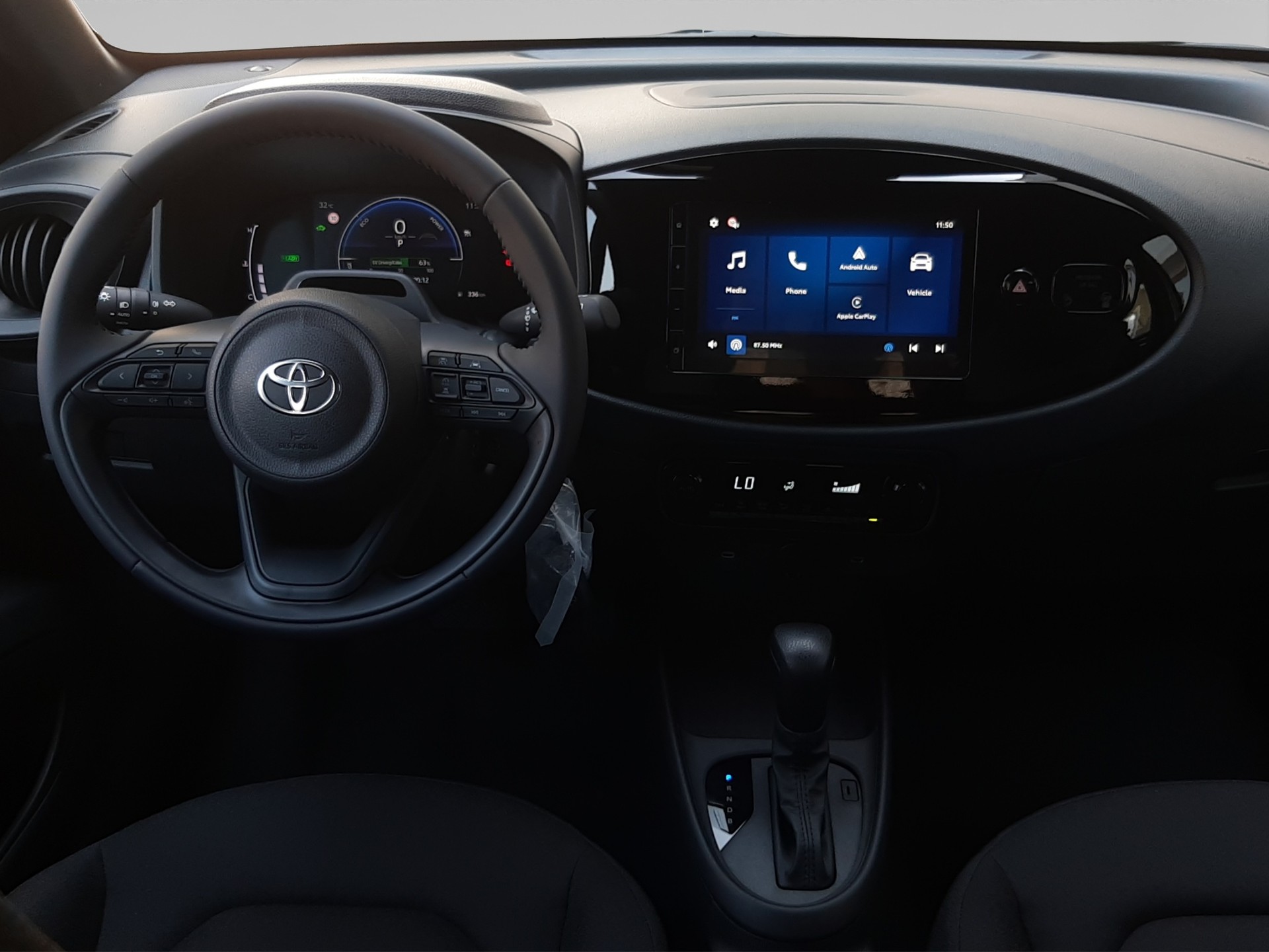 TOYOTA Aygo X 1.5 VVT-i HSD Comfort-image-11