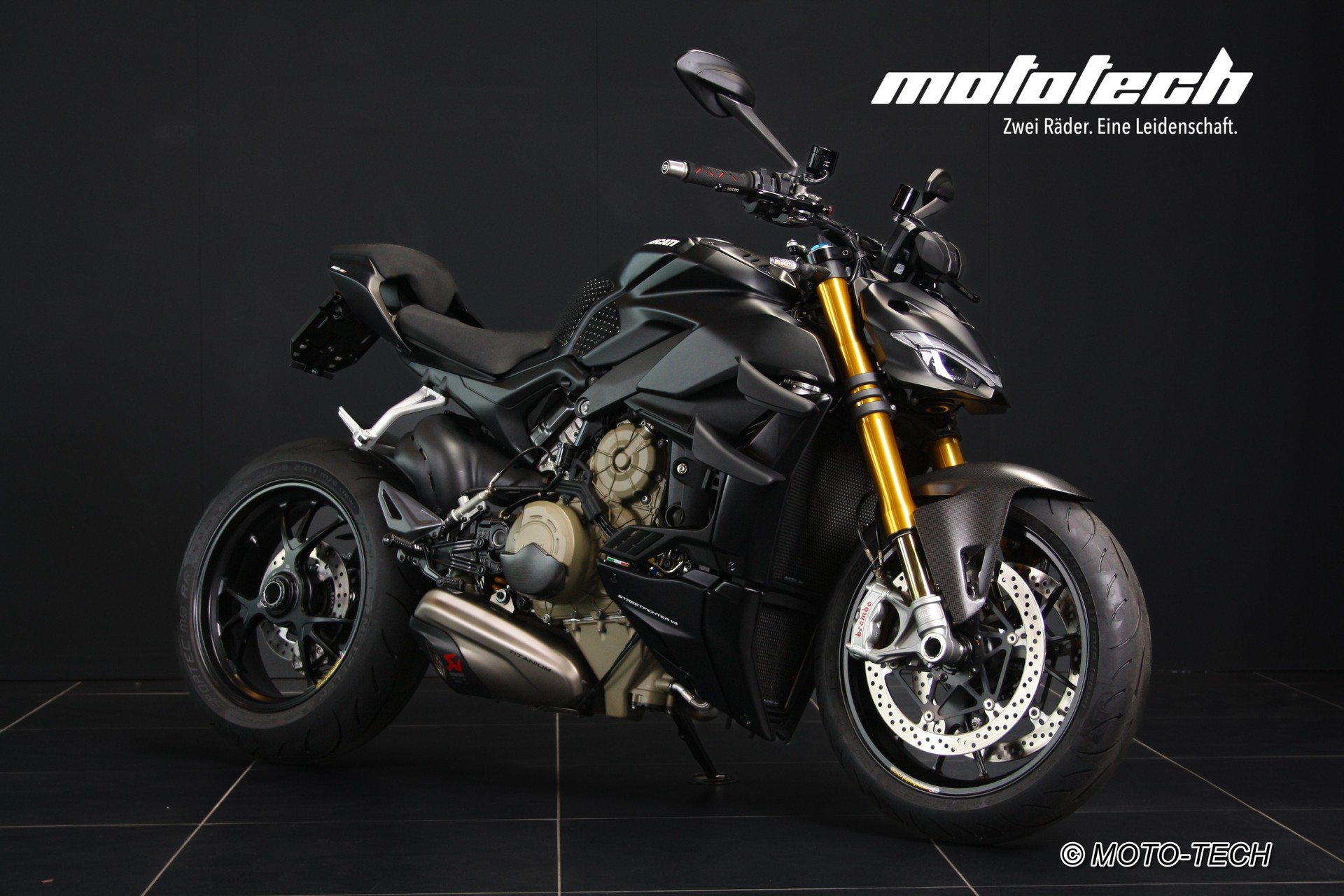 DUCATI Streetfighter V4 S SPECIALE AKRAPOVIC-image-0