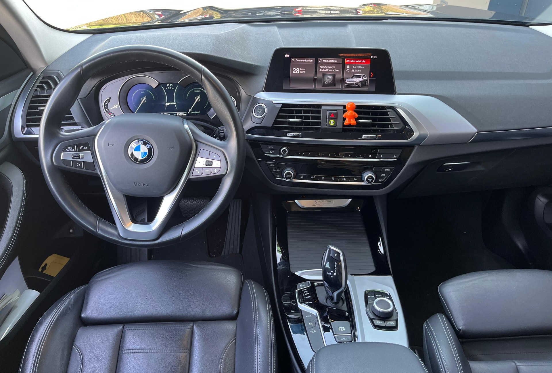 BMW X3 xDrive 30e-image-11