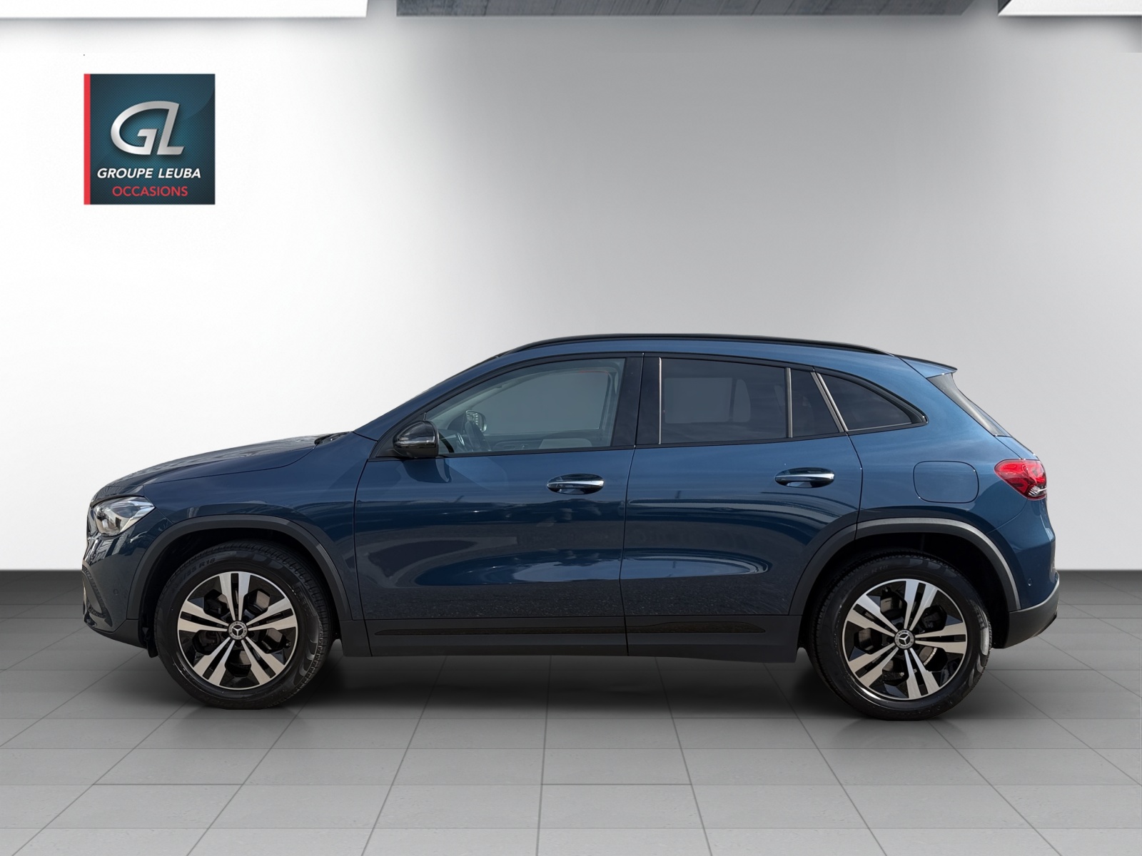MERCEDES-BENZ GLA 250 Progressive4Matic-showroom-element-2