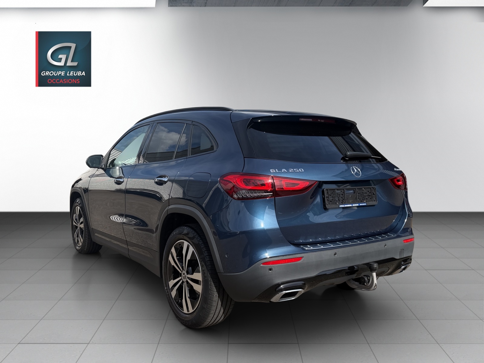 MERCEDES-BENZ GLA 250 Progressive4Matic-showroom-element-3