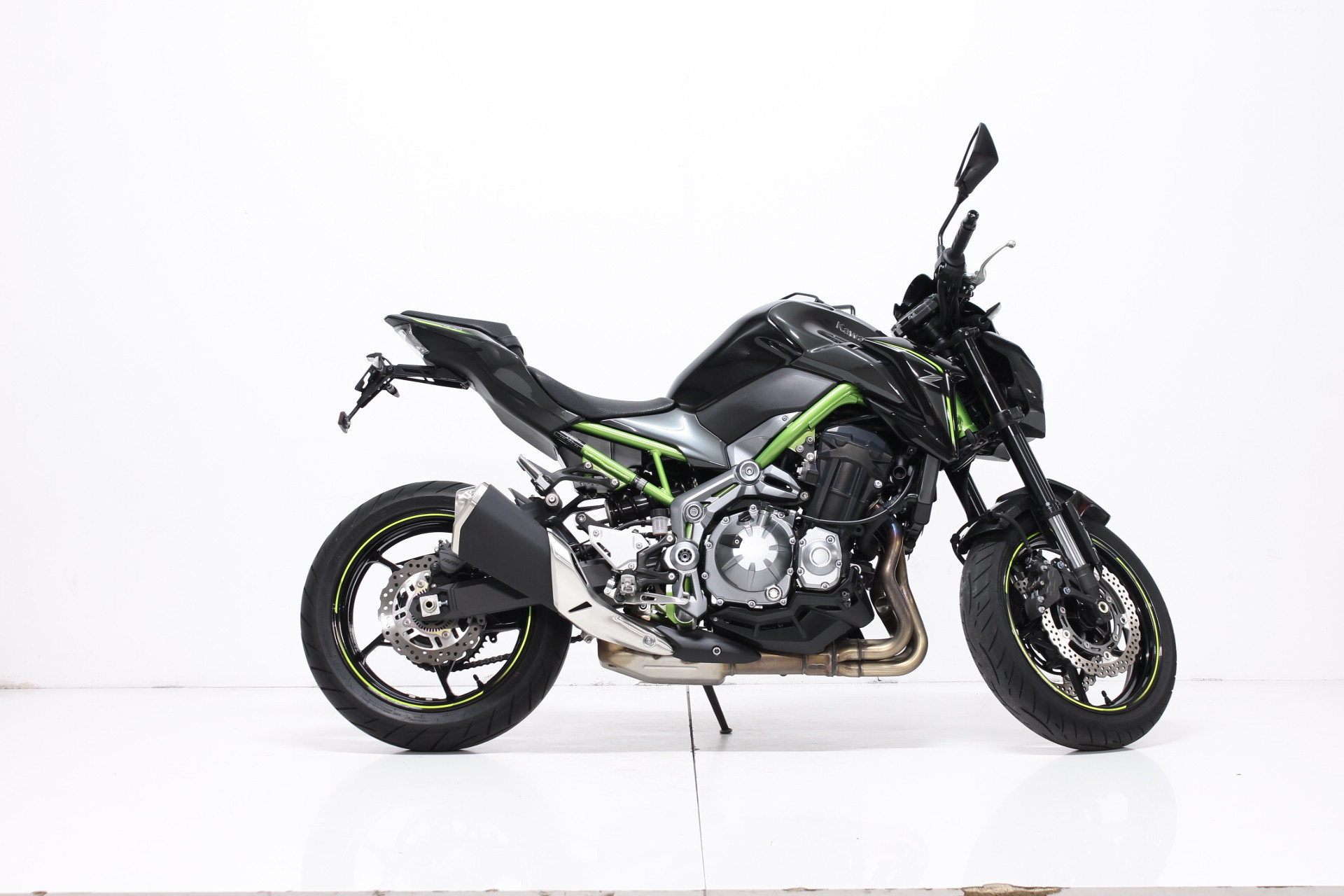 KAWASAKI Z 900-image-1