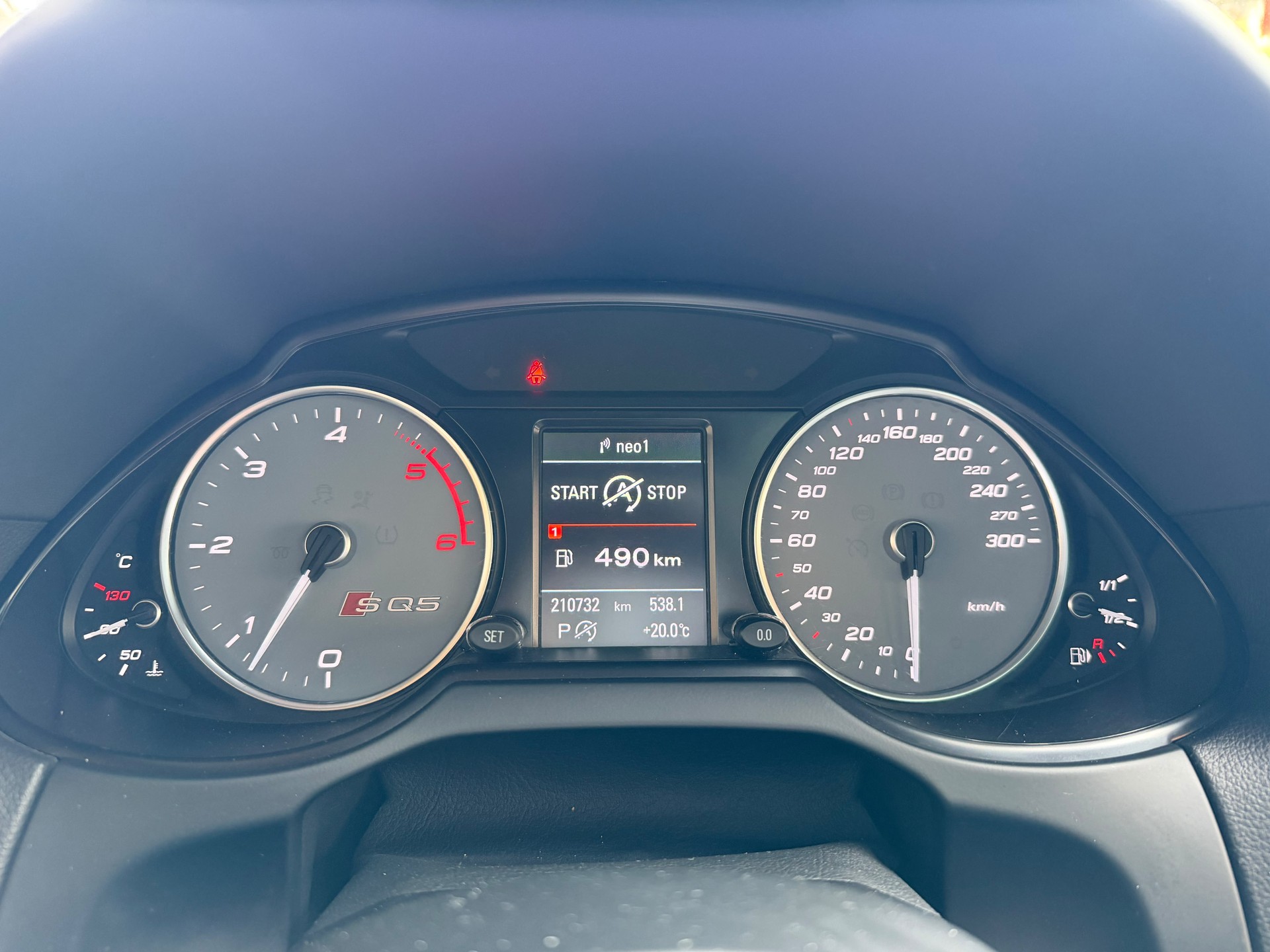 AUDI SQ5 plus-image-10