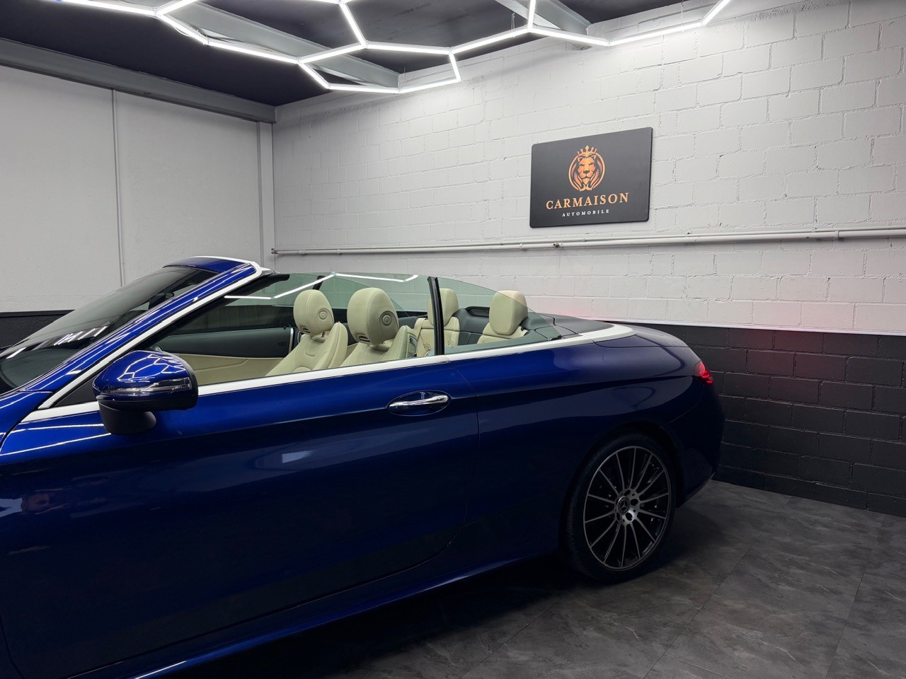 MERCEDES-BENZ C 400 Cabriolet AMG Line 4Matic 9G-Tronig | CH-Auto | 1. Hand | Rückfahrkamera | Garantie-showroom-element-3