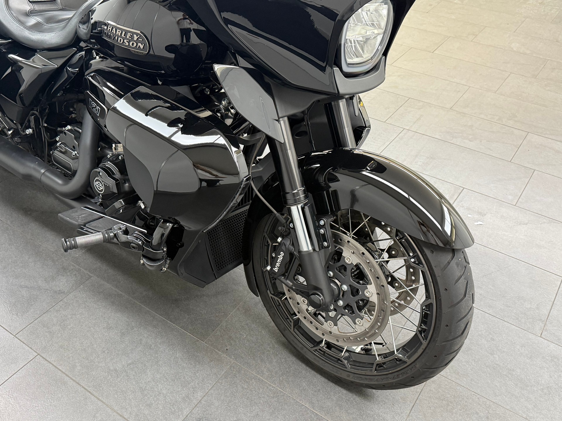 HARLEY-DAVIDSON FLHXSE Street Glide CVO 121-image-3