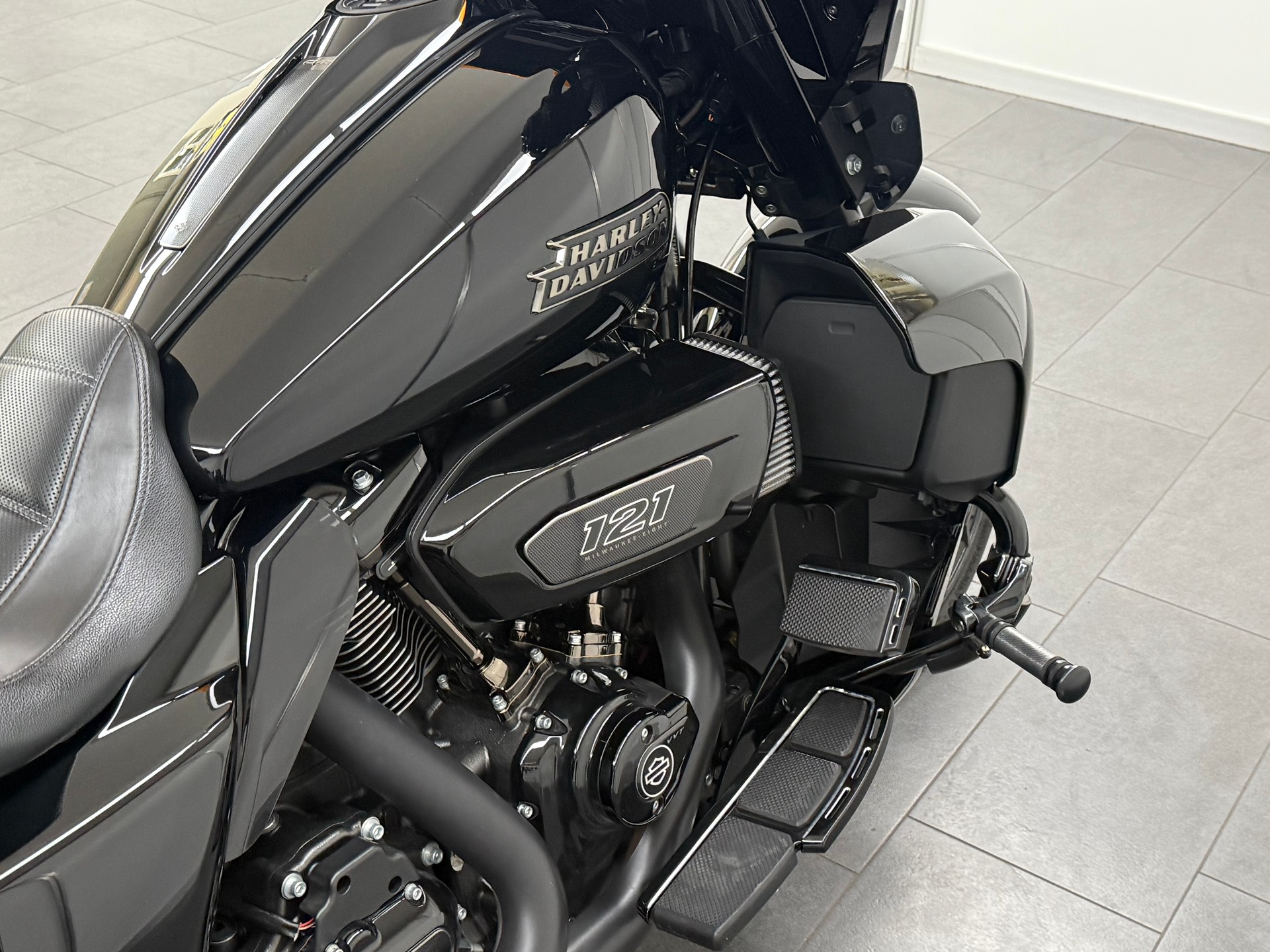 HARLEY-DAVIDSON FLHXSE Street Glide CVO 121-image-7