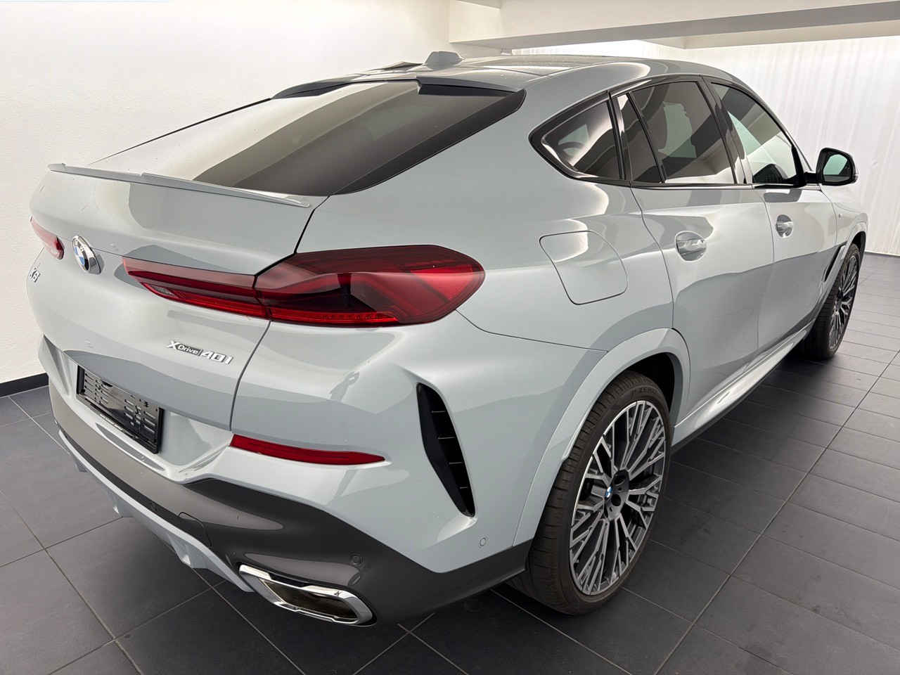 BMW X6 xDrive 48V 40i M Sport-showroom-element-2